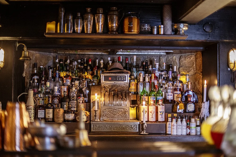 Home — The Rabbit Hutch Cocktail Bar, Verbier