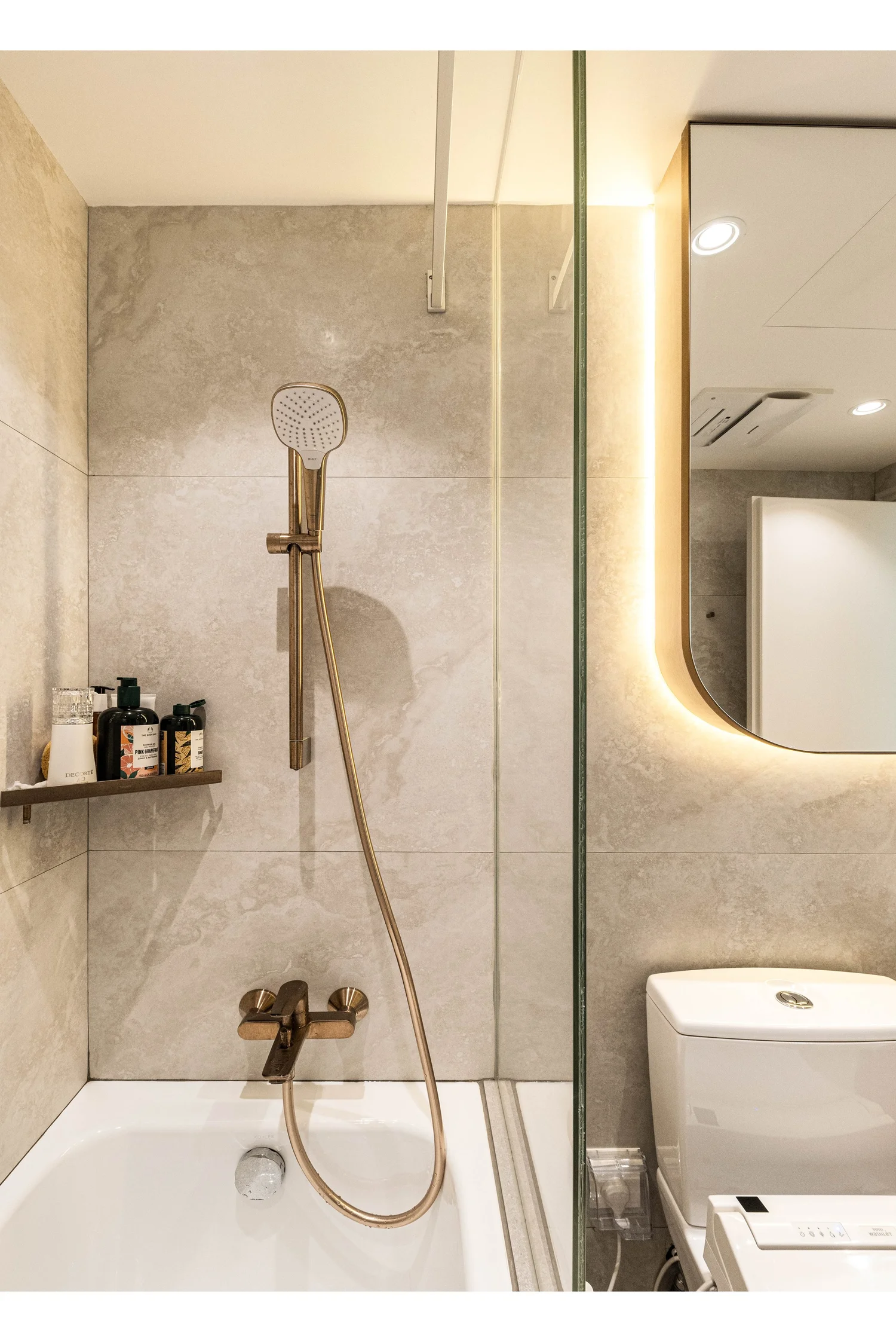 Royal Peninsula III interior view 7