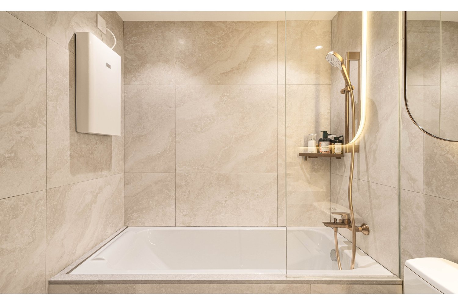 Royal Peninsula III interior view 5