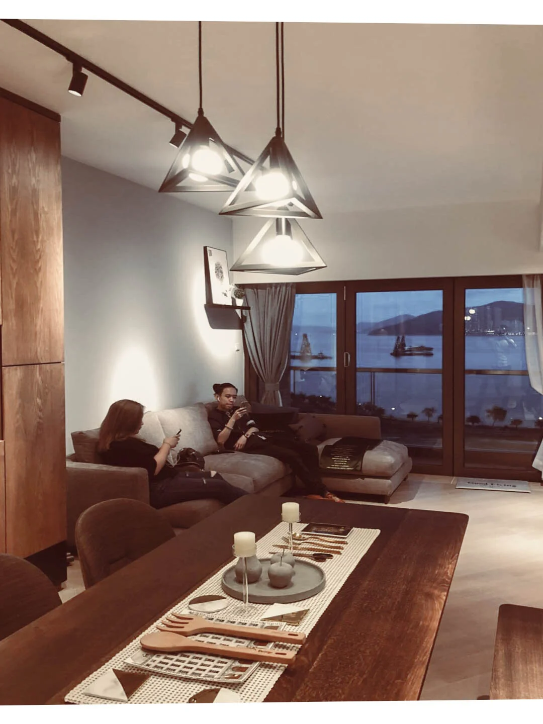 Ocean Wings interior view 12