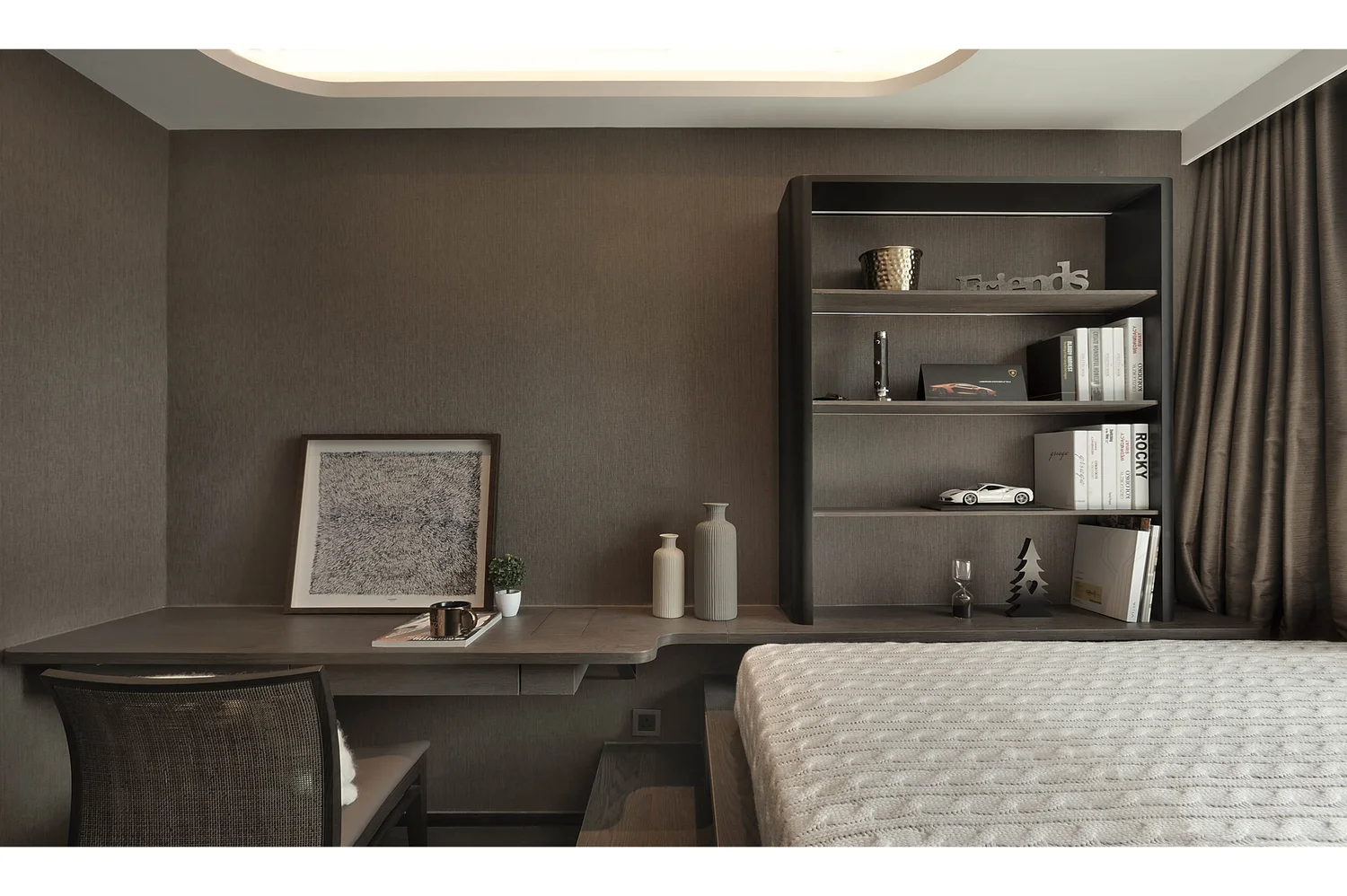 Grand Austin II interior view 9