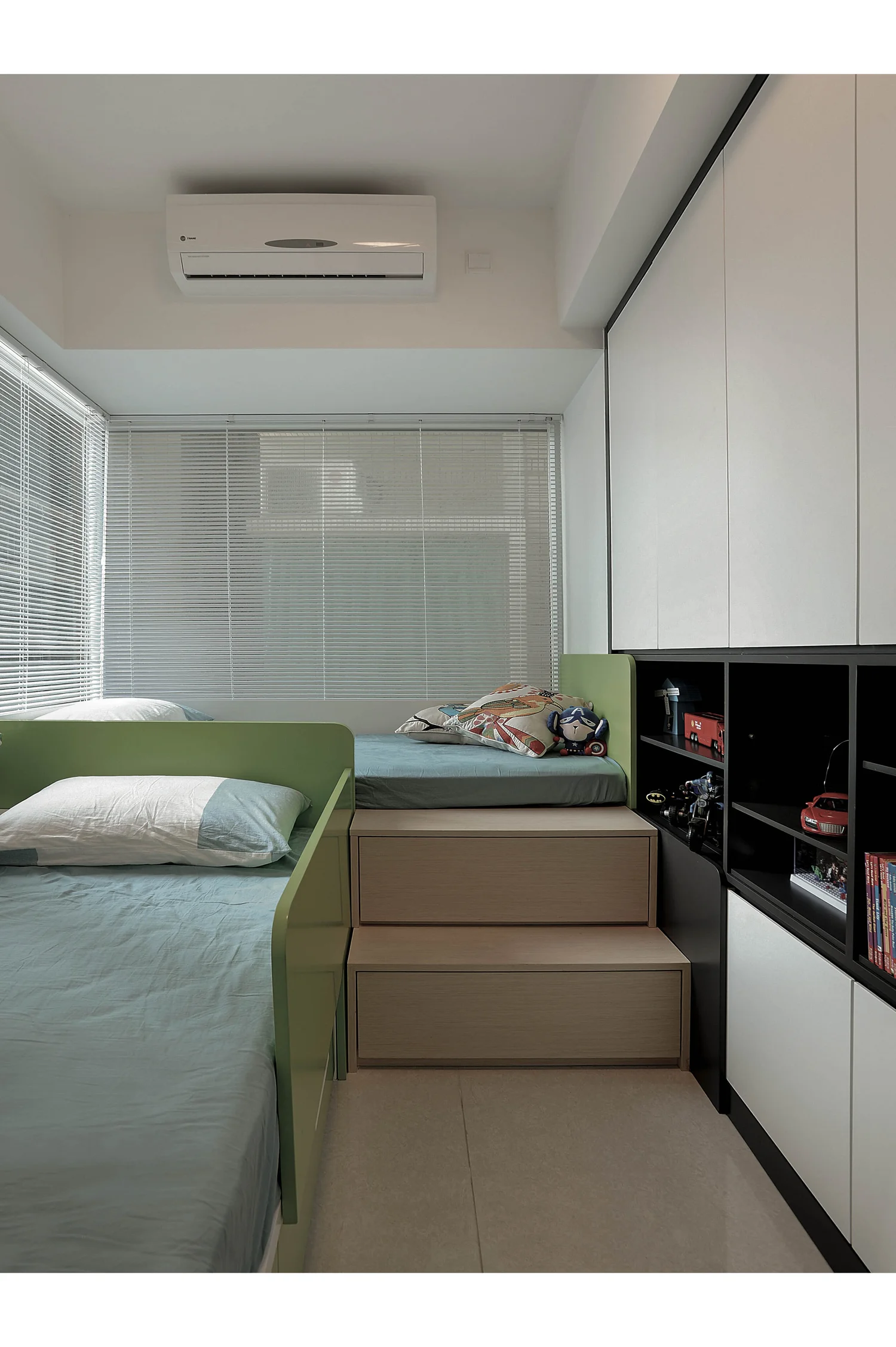Hemera interior view 3
