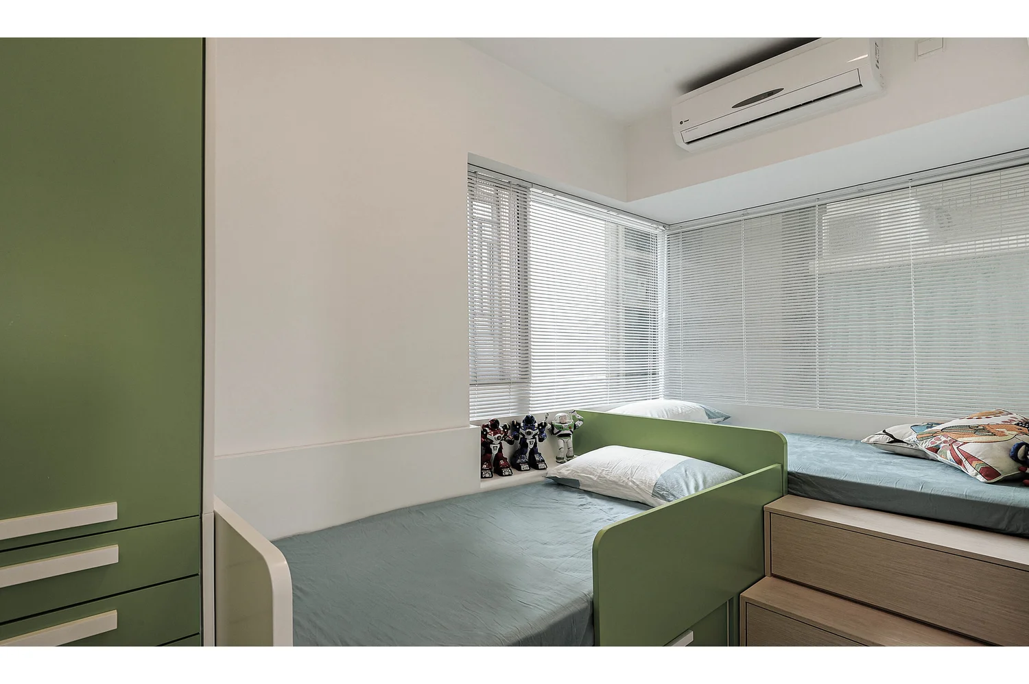 Hemera interior view 2