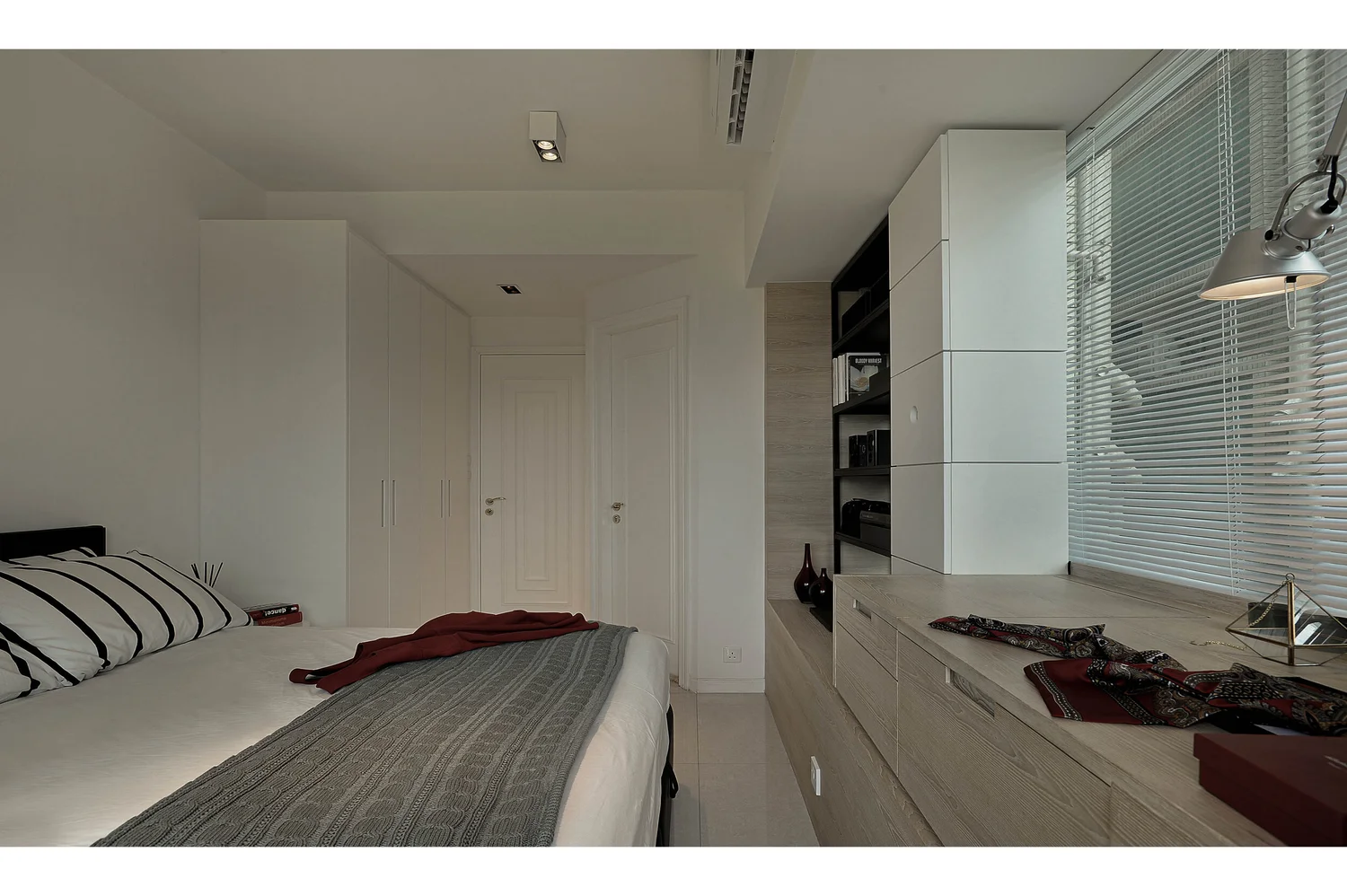 Hemera interior view 5