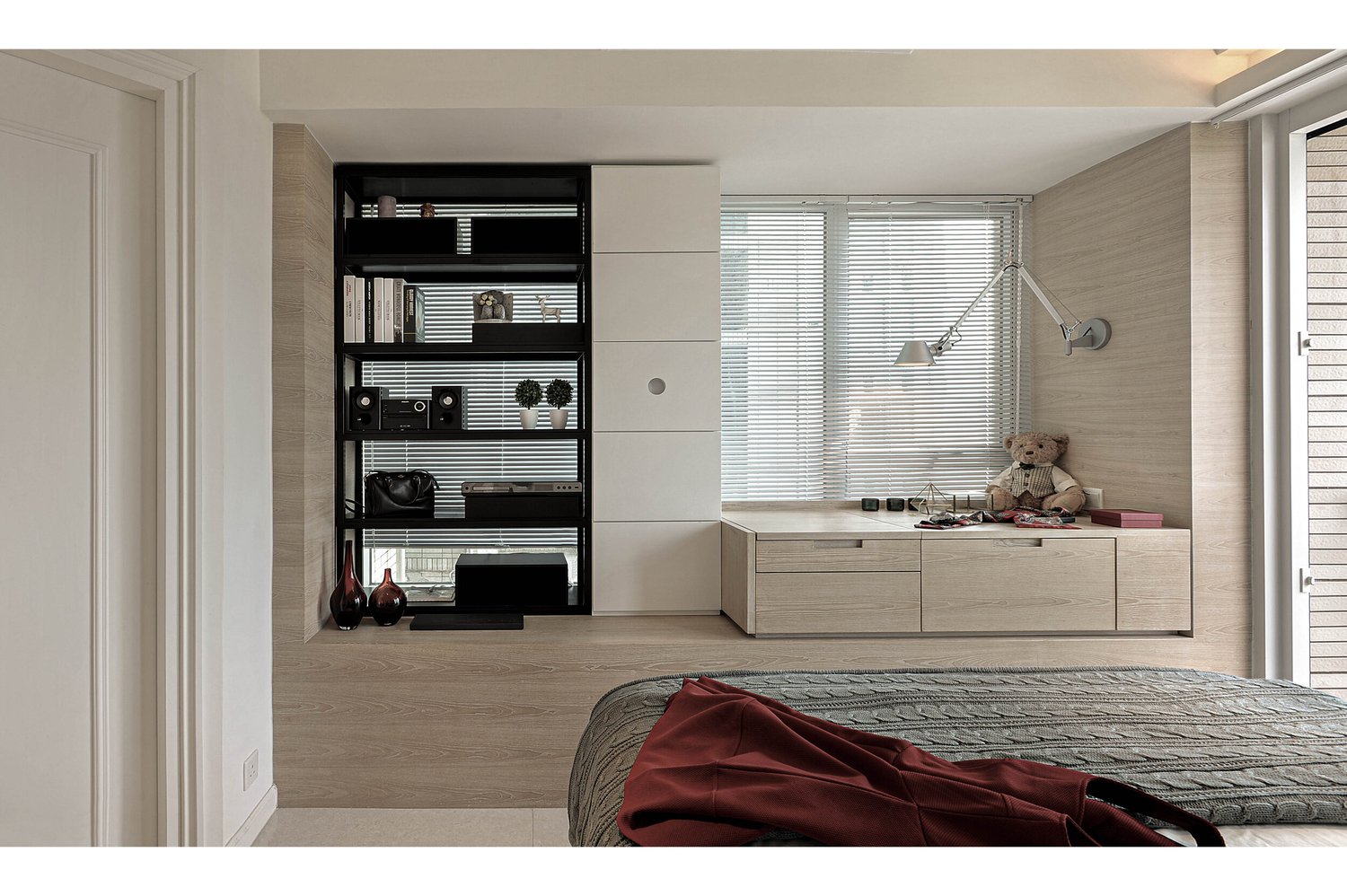 Hemera interior view 7