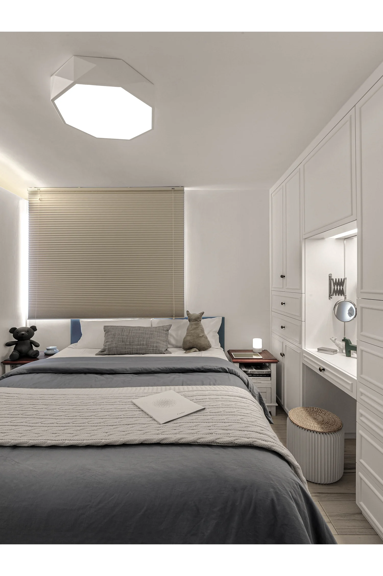 Pok Hong Estate interior view 13