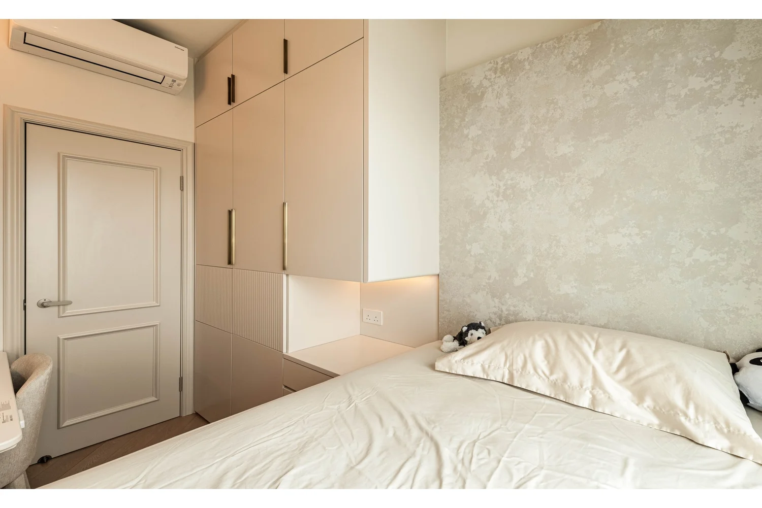 Royal Peninsula III interior view 21