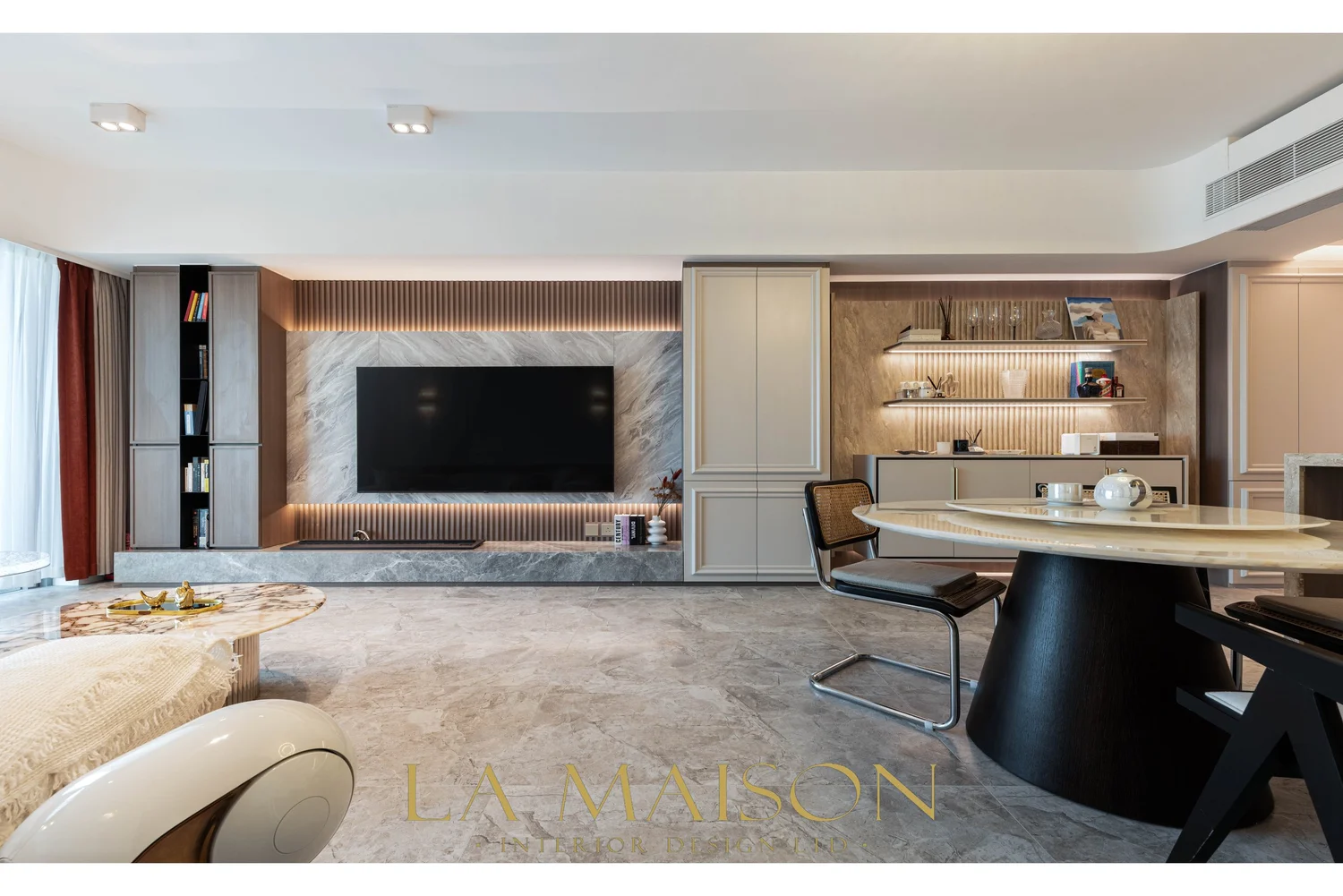 Manhattan Hill interior view 3