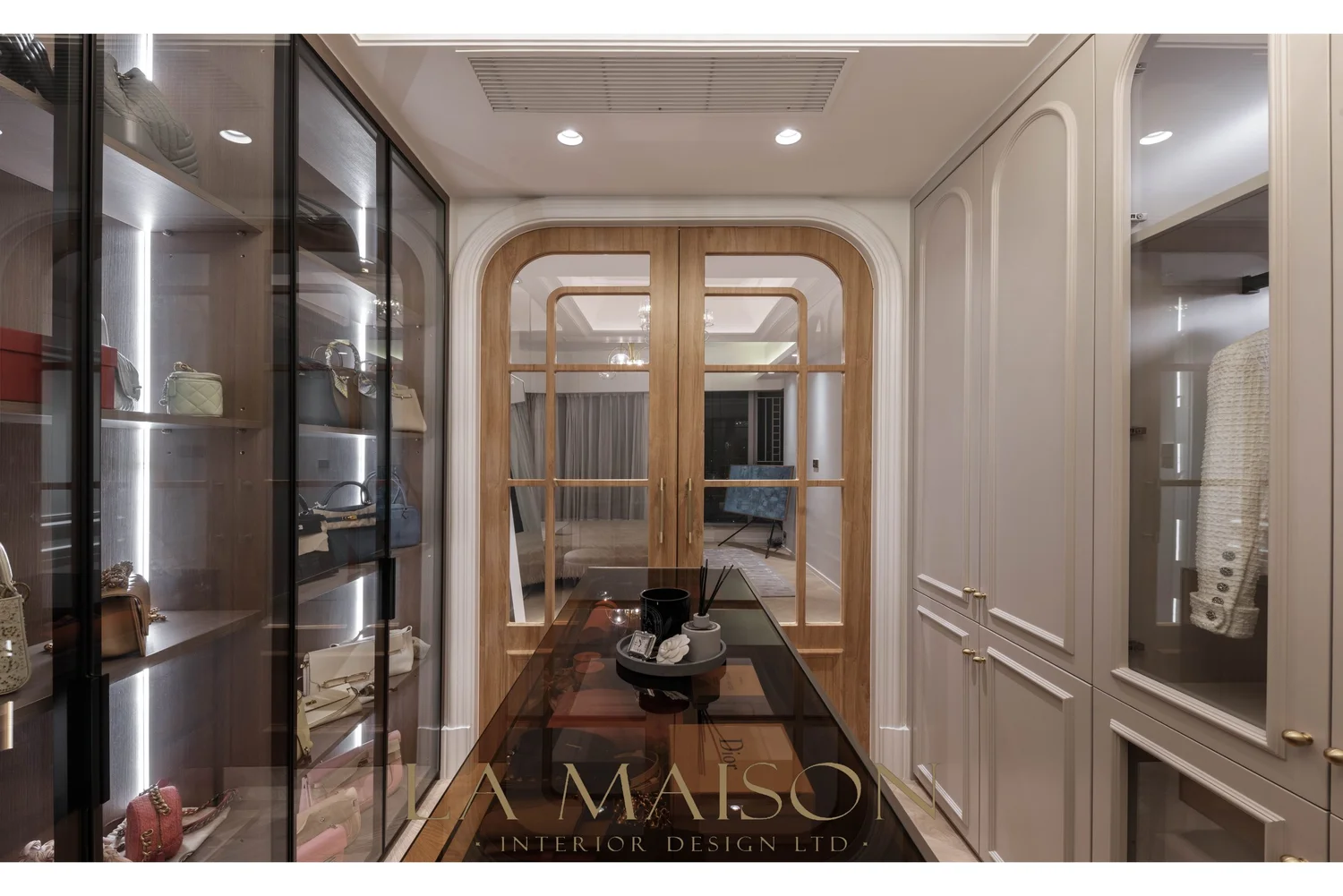 Manhattan Hill interior view 16