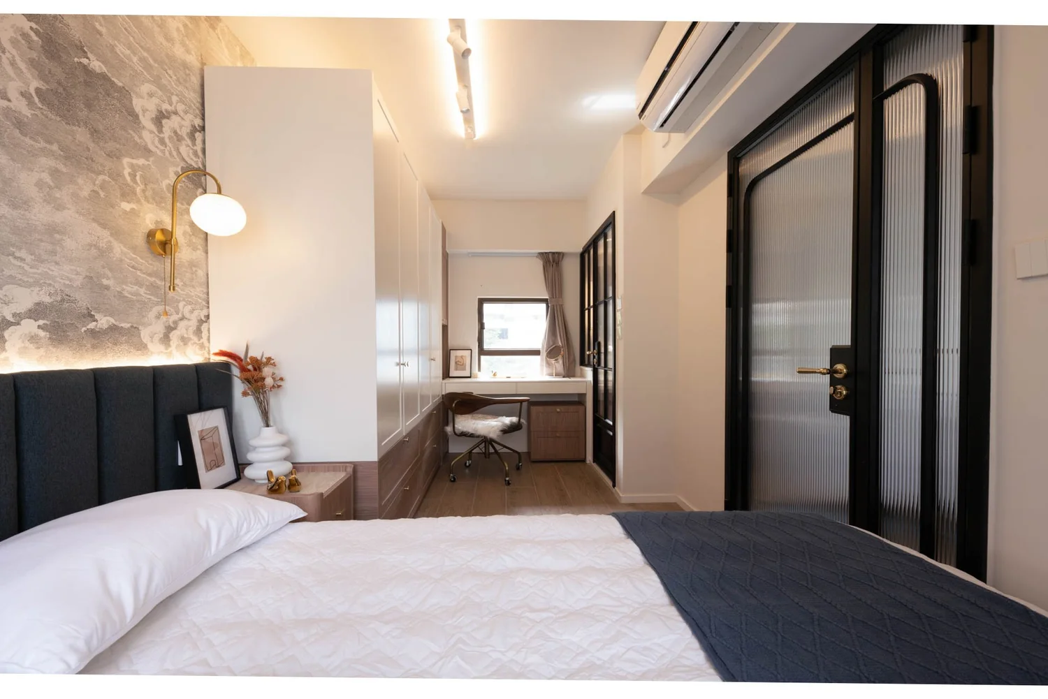 Hoover Towers interior view 9