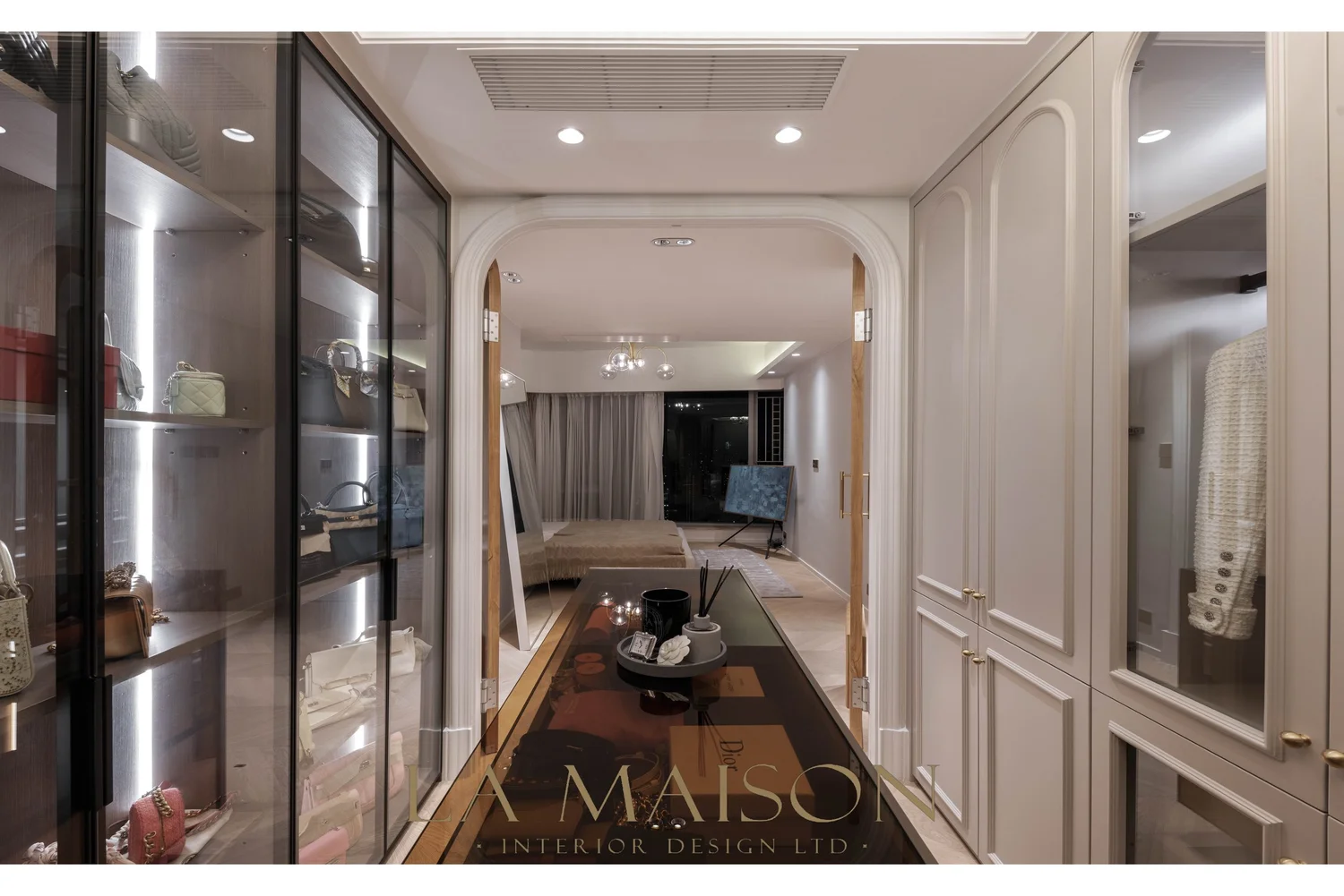 Manhattan Hill interior view 15