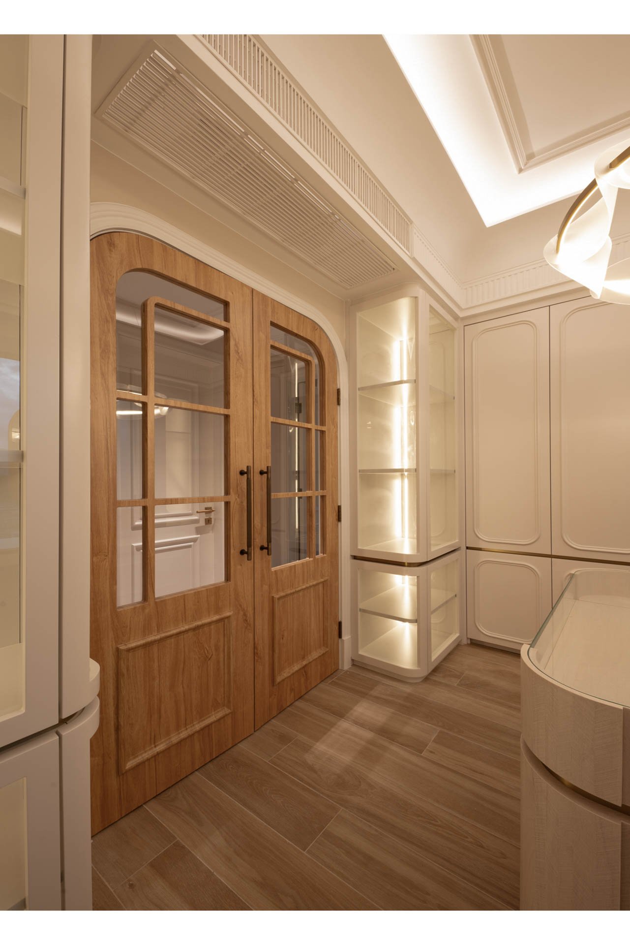 Riva interior view 31