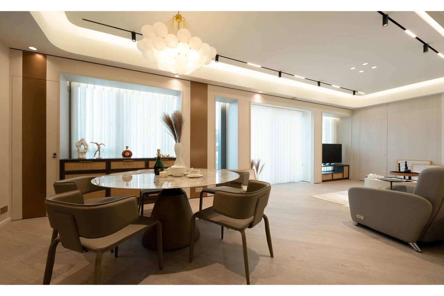 Le Pont interior view 7