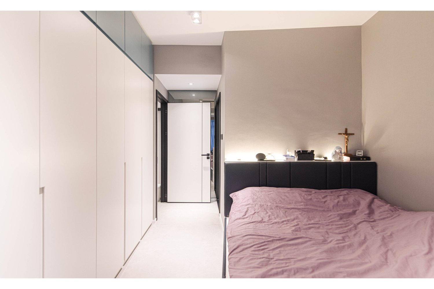 Royal Peninsula I interior view 8
