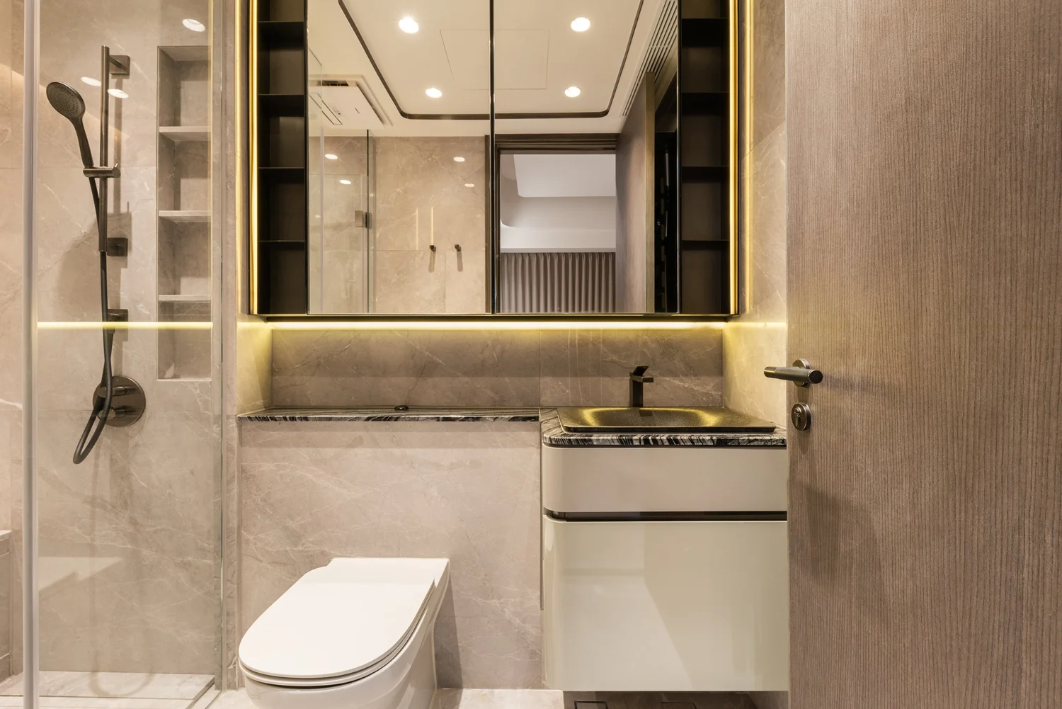 Le Pont interior view 34