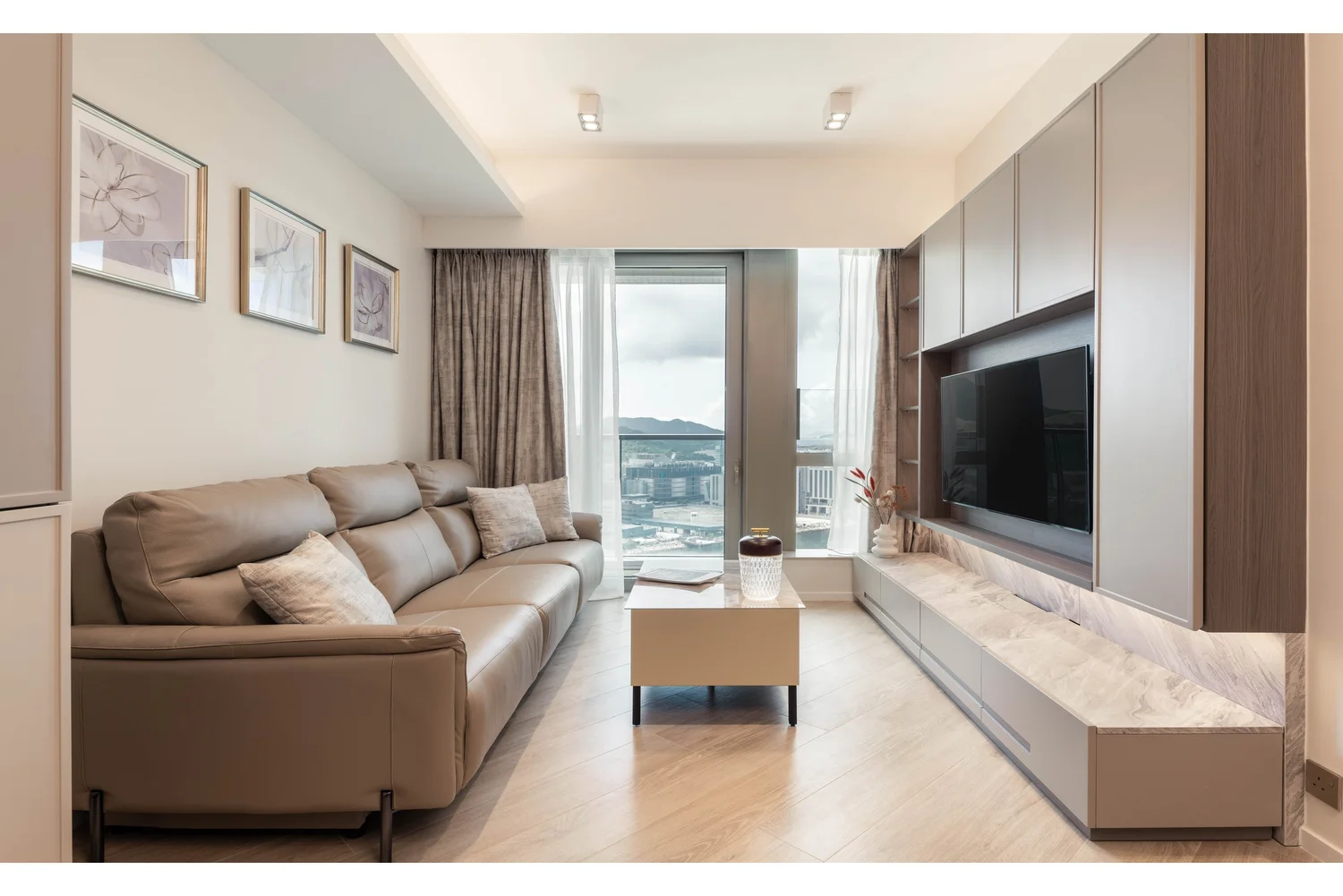 Grand Marini interior view 3