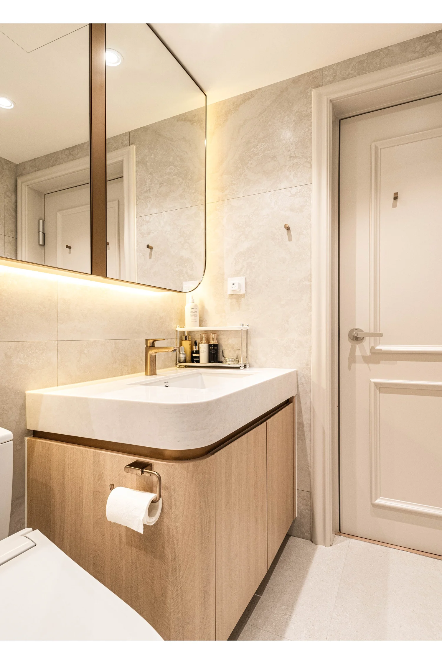 Royal Peninsula III interior view 10