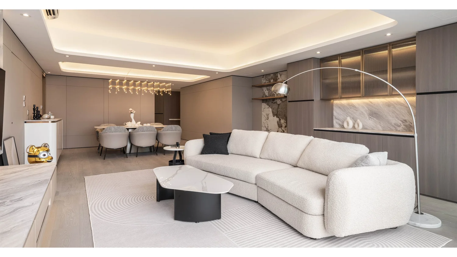 ONTOLO interior view 6