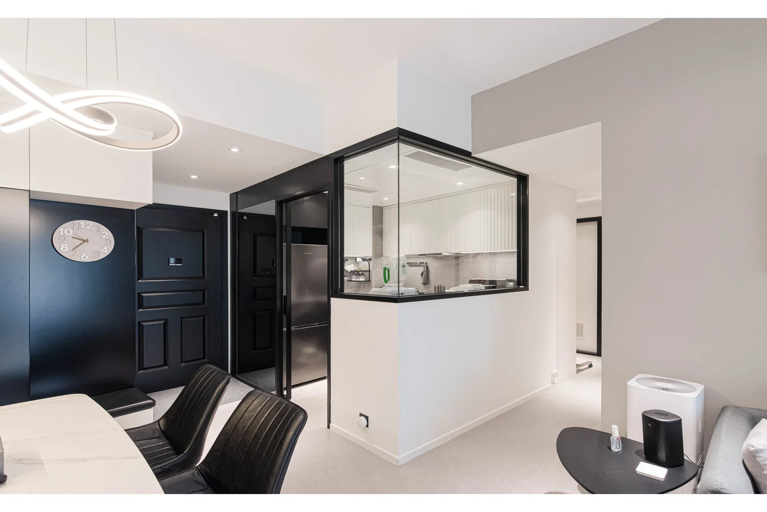 Royal Peninsula I interior view 6