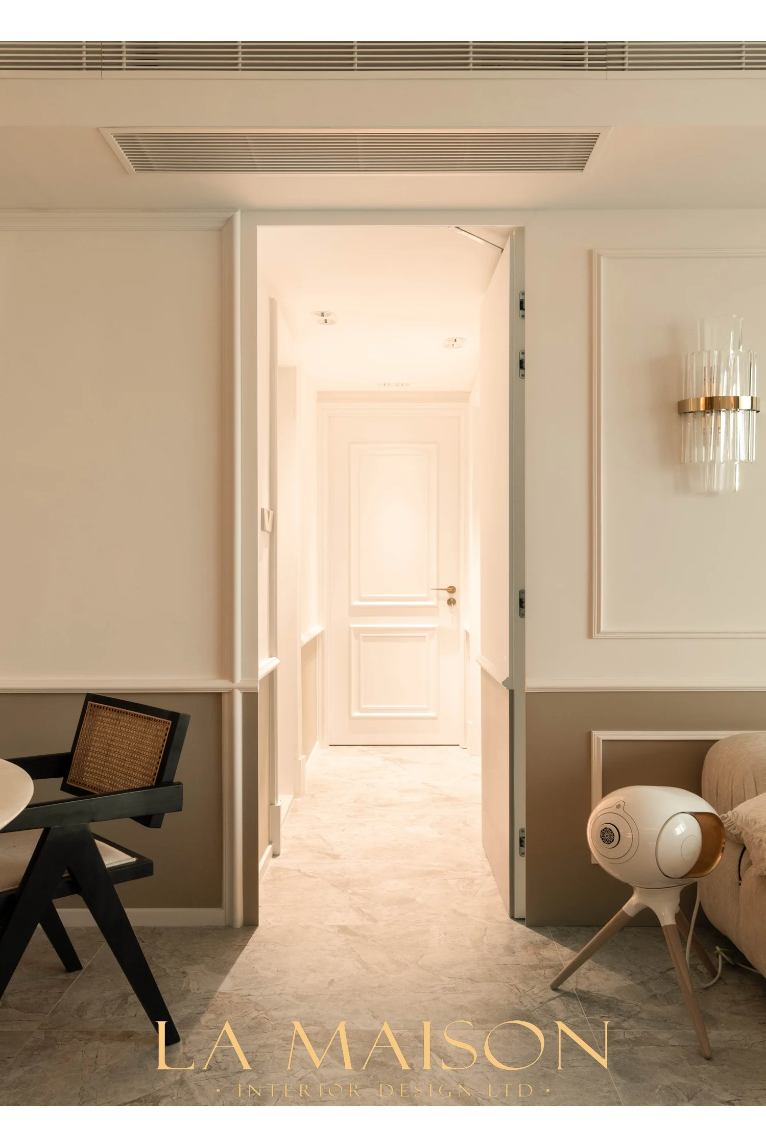 Manhattan Hill interior view 4