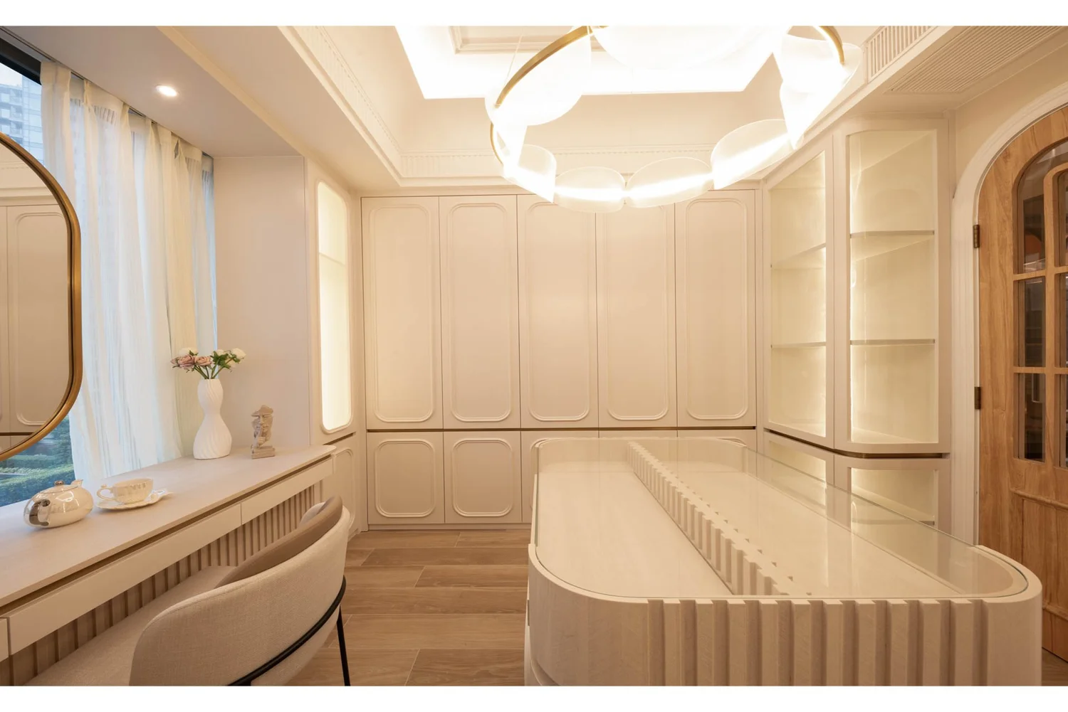 Riva interior view 23
