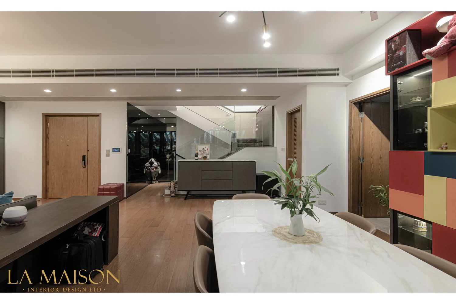 Dragons Range interior view 5