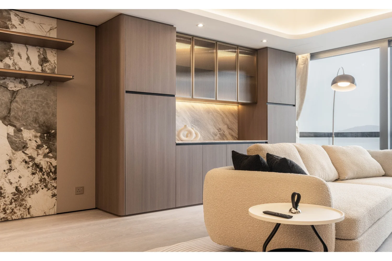 ONTOLO interior view 4