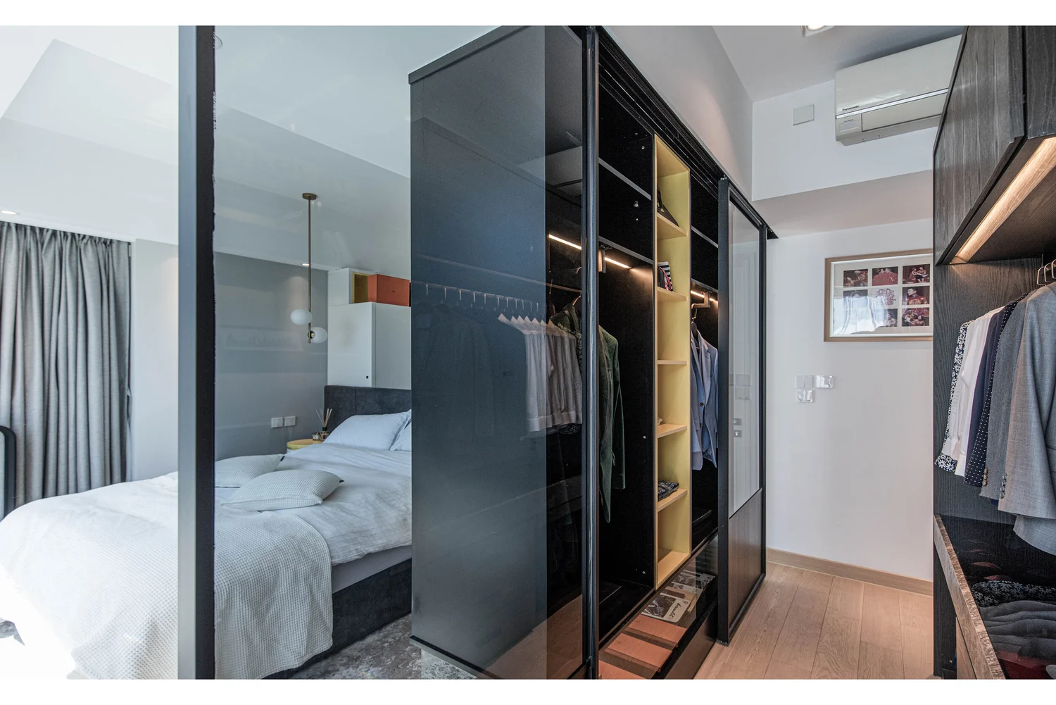MONTEREY interior view 11