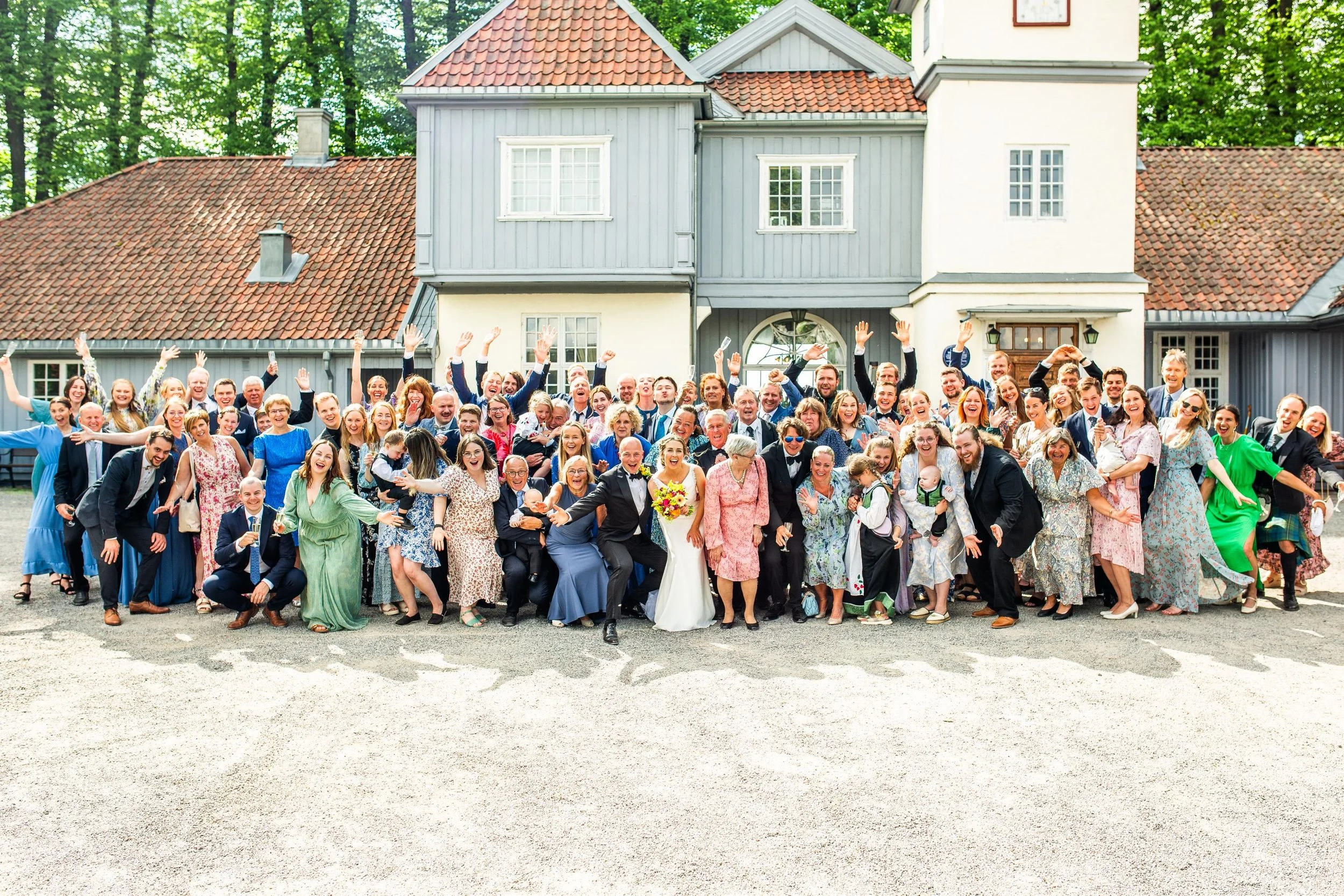 Inngangsparti med mye sjarm på Nordre Skøyen hovedgård i Oslo, gruppefoto