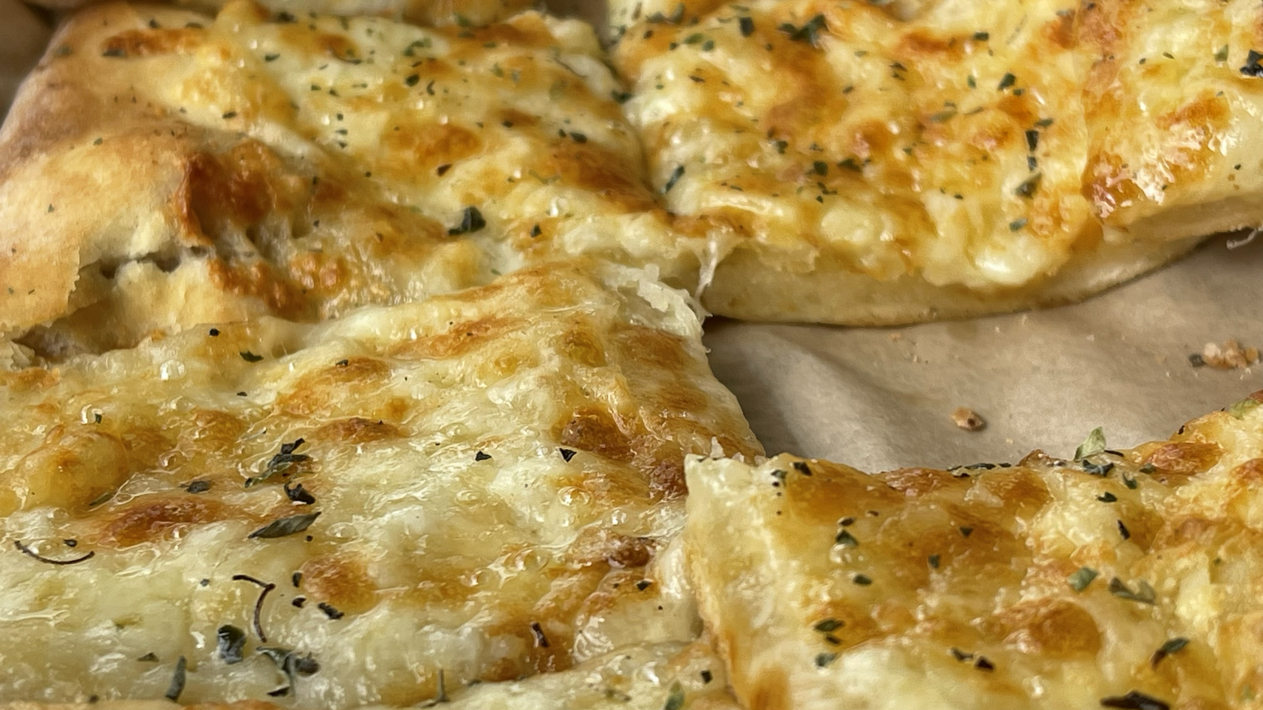 Crispy Pizza Bistro