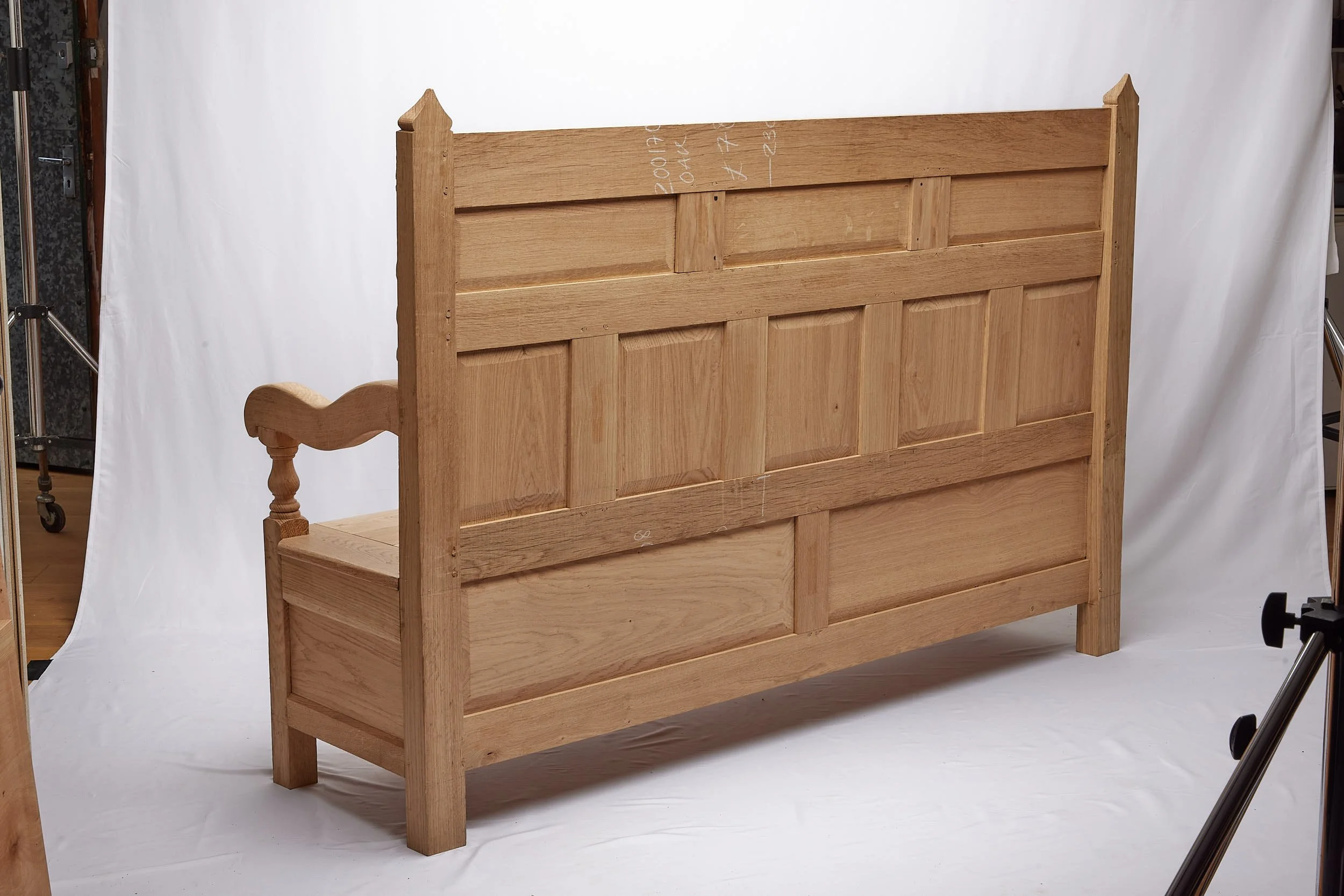 Woodcarving Bench 1.7.202424952.jpg