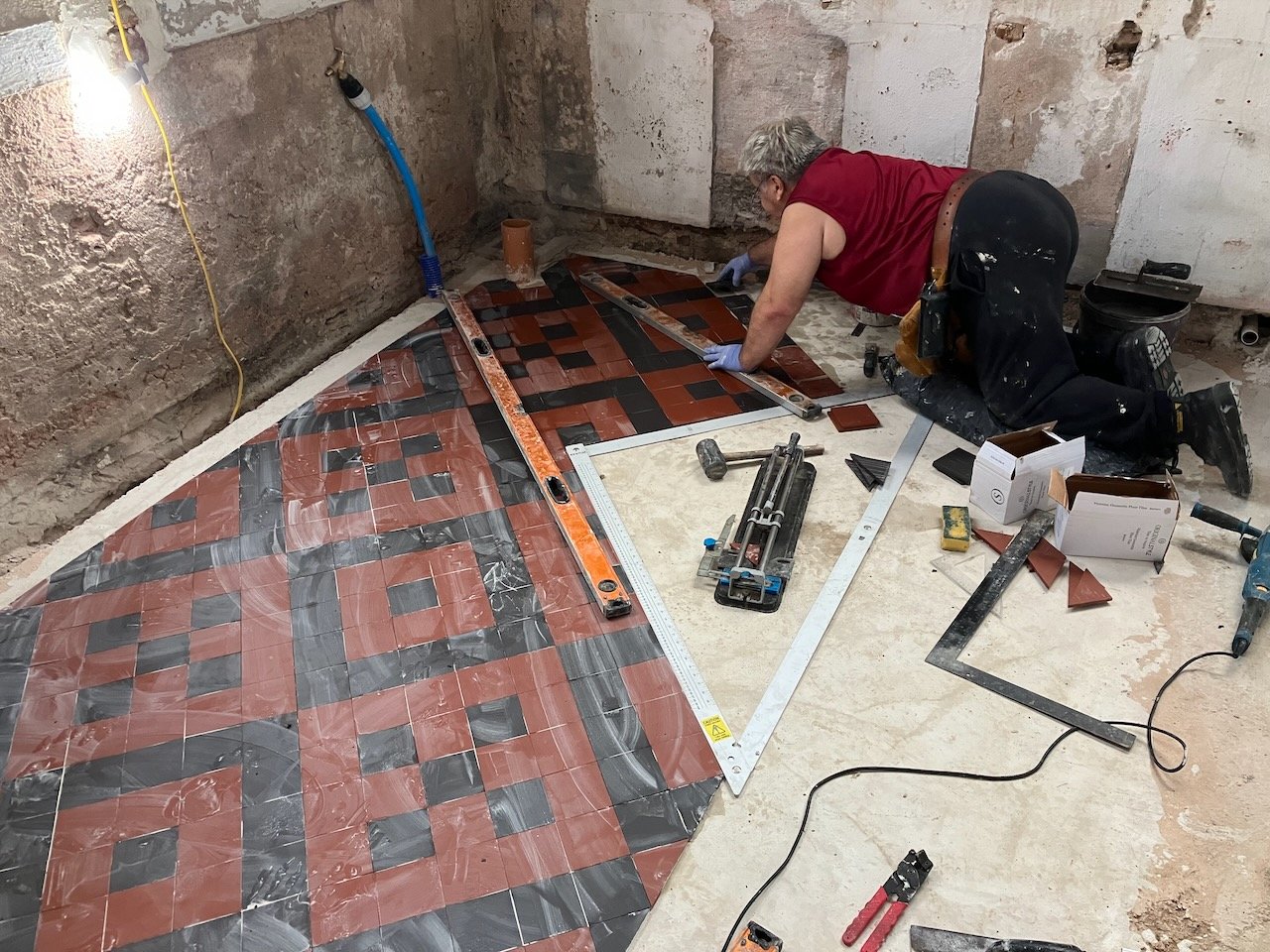 Wk 19 - Men at Work