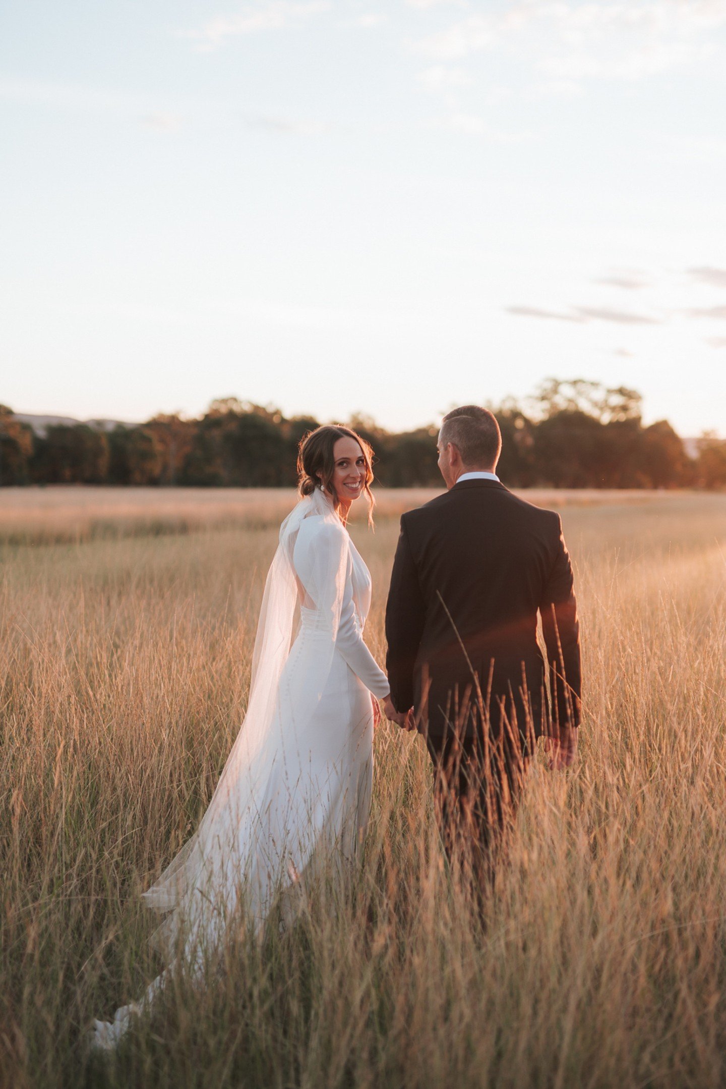 Theres only a few paddocks in Mudgee that get long grass at this time of year and The Vinegrove has one of them!