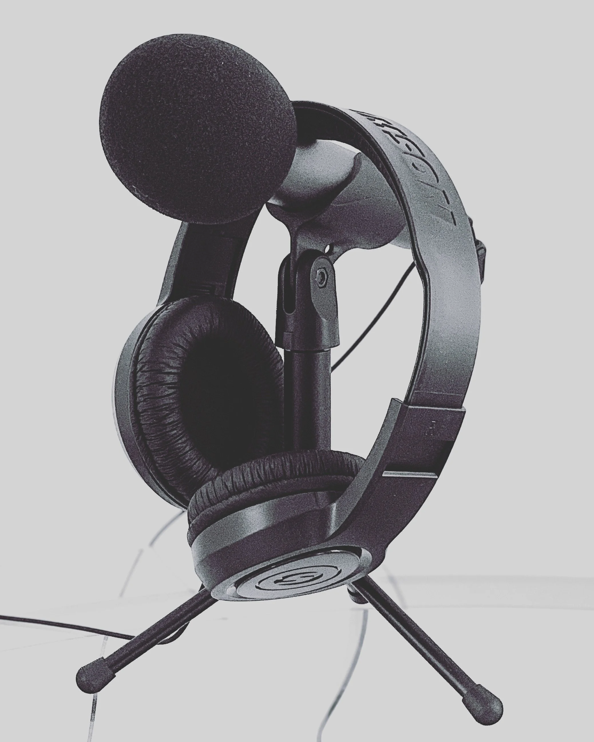 Hubspot Marketing: Clubhouse vs. Podcasts: Which Should Marketers Use? 