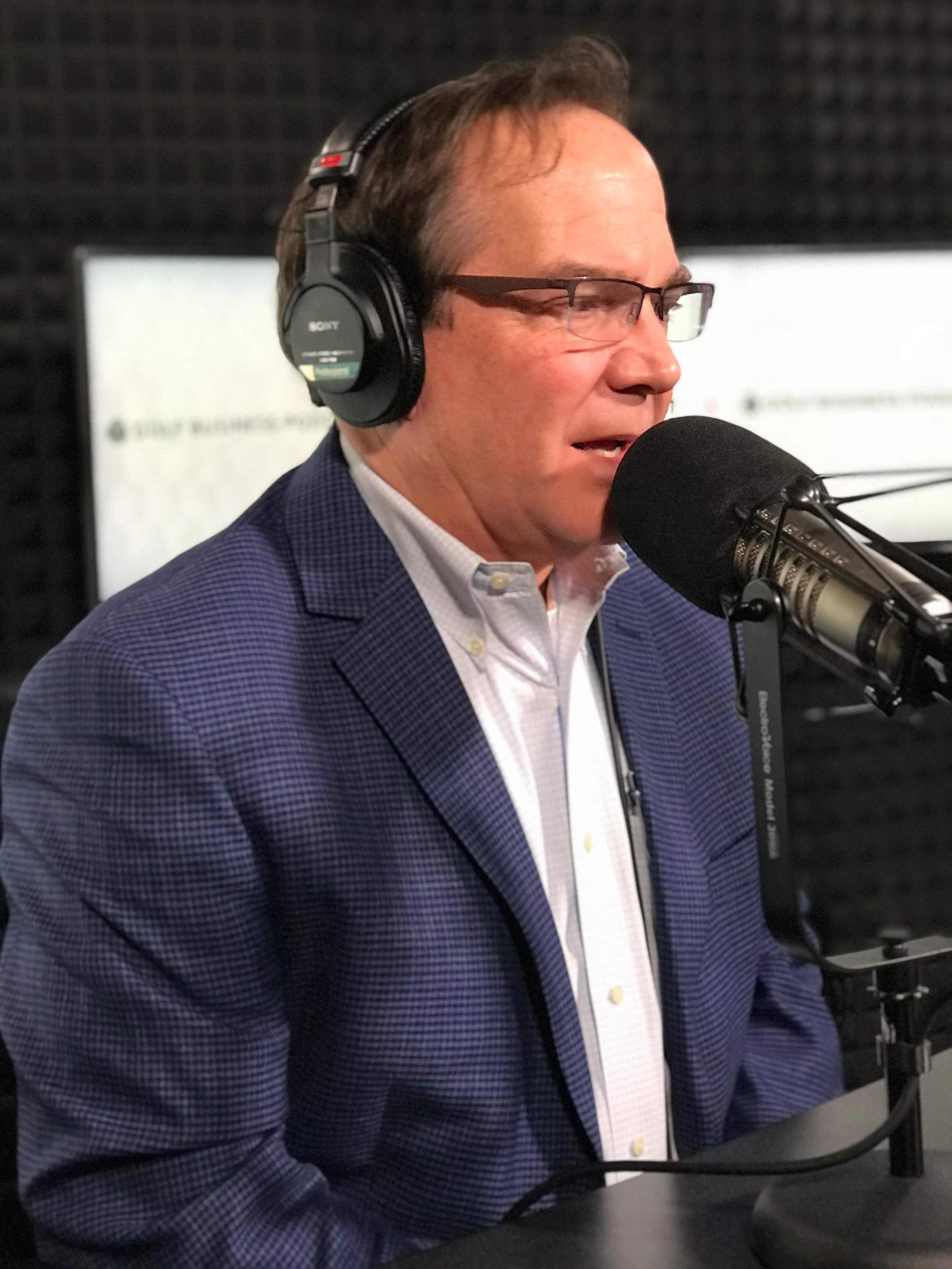 Desert Island or Coffee Shop? Extroverts and Introverts