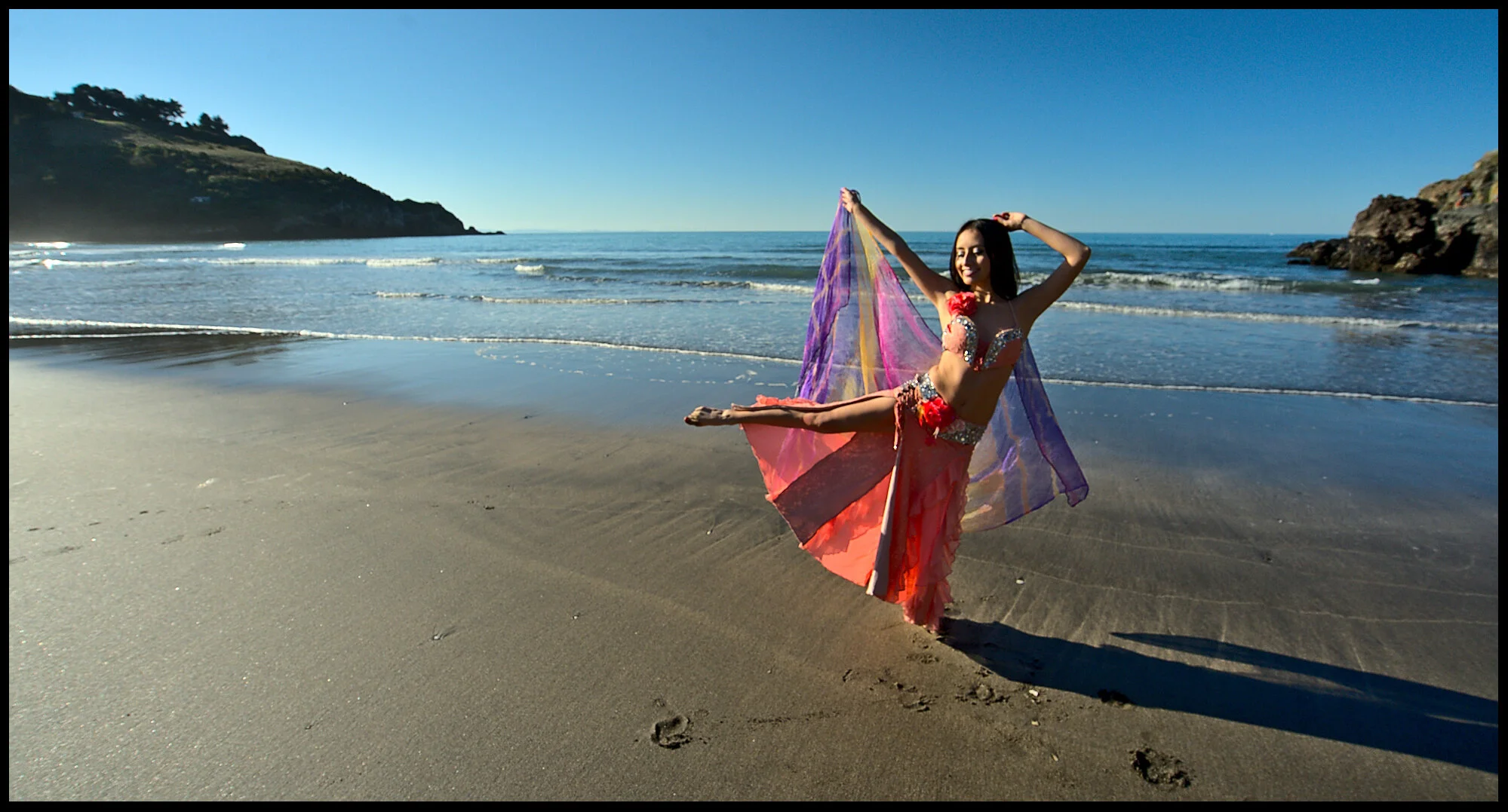 "Colombian Beauty III"
Model: Yennifer
Location: @ Taylor's Mistake, New Zealand