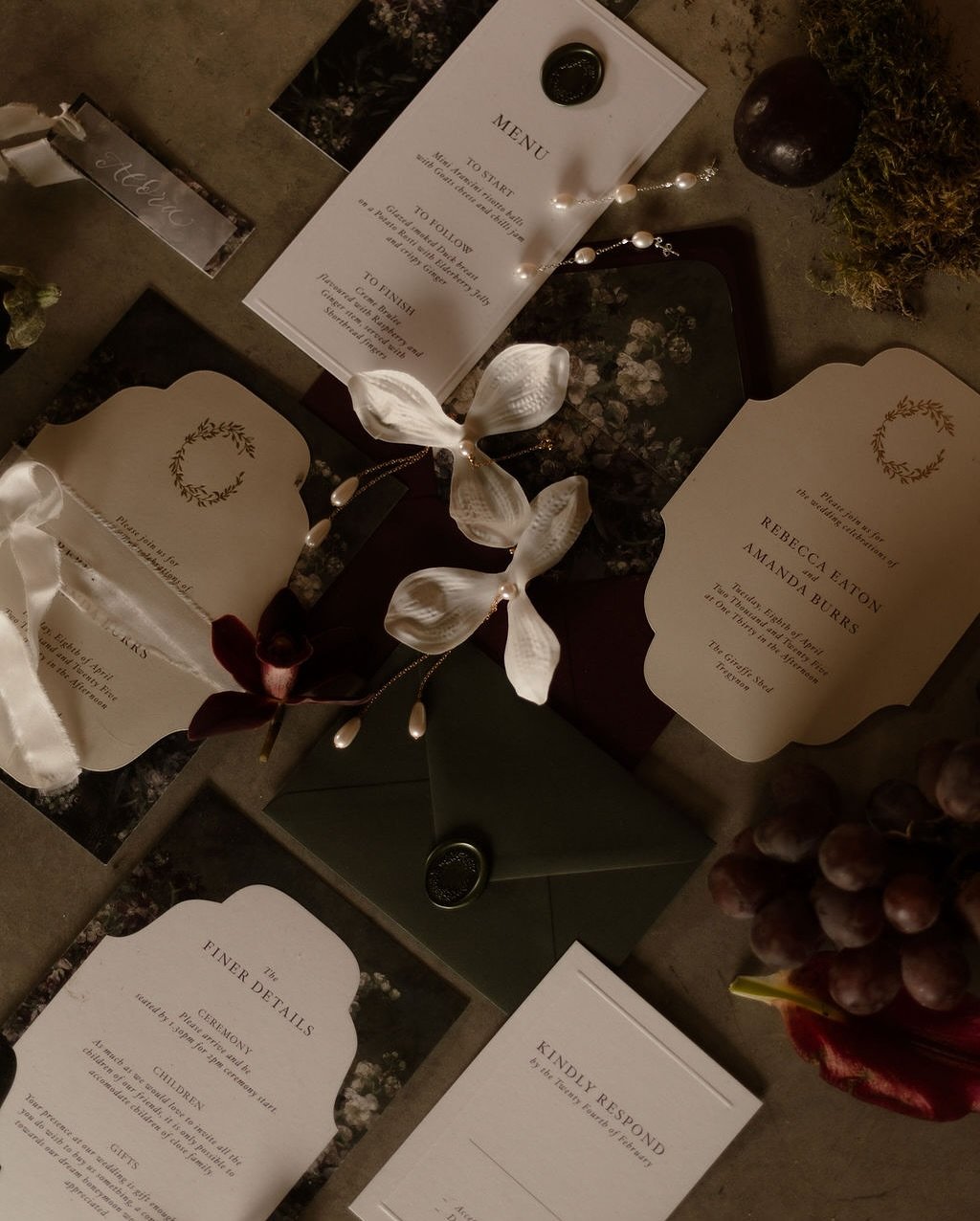 There&rsquo;s something truly special about holding a beautifully designed invitation in your hands. They set the tone, create excitement and become a keepsake you cherish for a lifetime. 

Some things are just better in print. 🤍

workshop: @untoldw