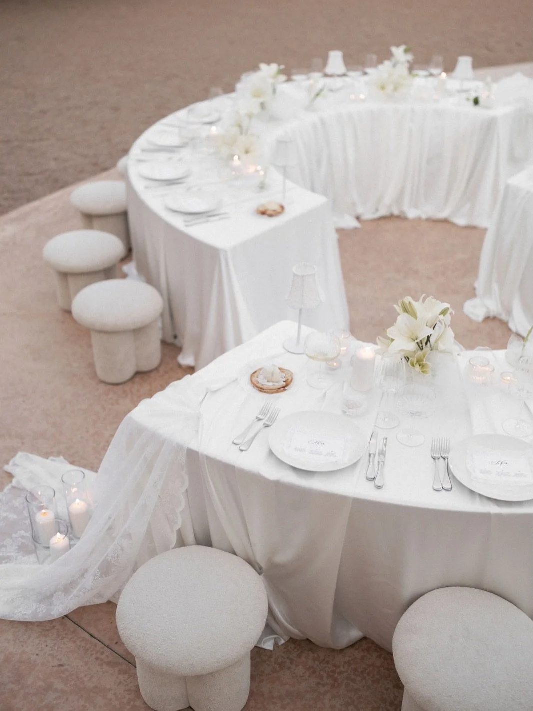 I N T I M A T E 🤍 

Giving ultimate destination wedding goals&hellip; a day filled with love, sun and understated elegance. 

#destinationwedding #laceweddingsign #laceweddingstationery #laceweddingmenu #whitewedding 

Photography &amp; Planning: @w