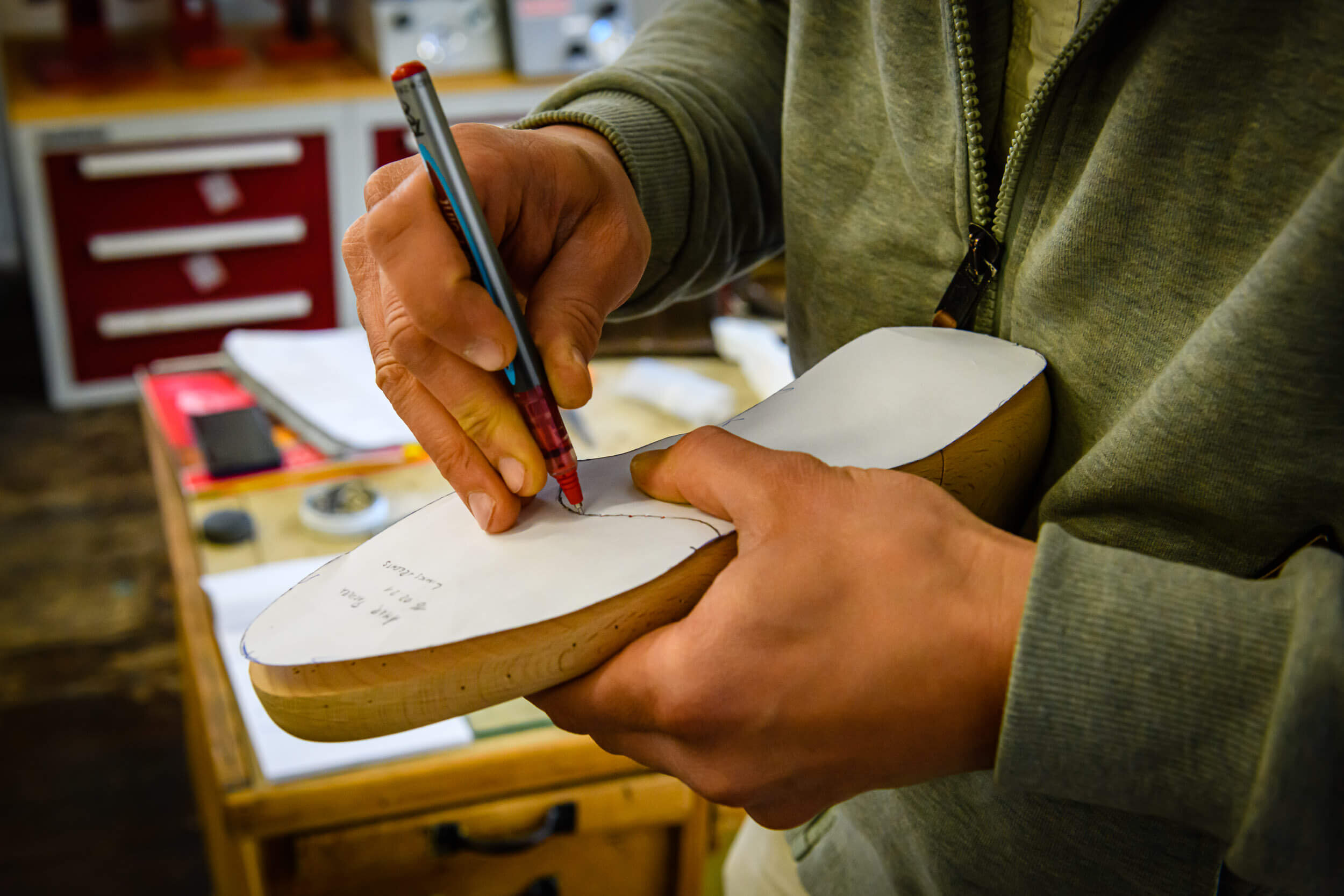 Ausbildung Schuhmacher:in — Verein Atelier A