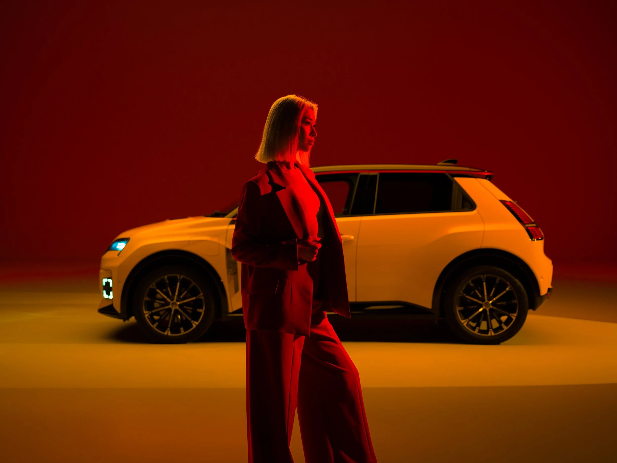 Renault5ByTomKahler_Medres-.jpg