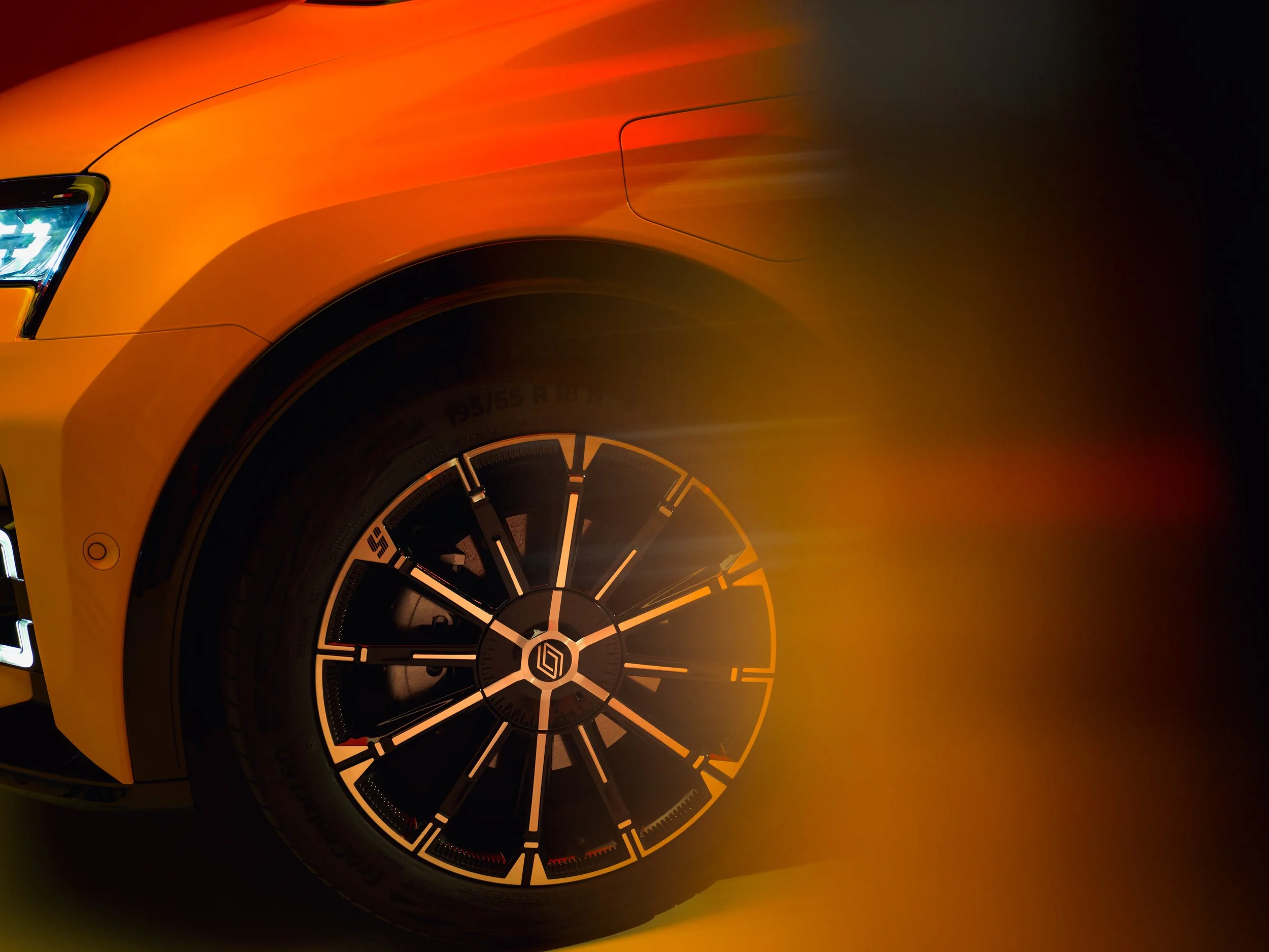 Renault5ByTomKahler_Medres--2.jpg
