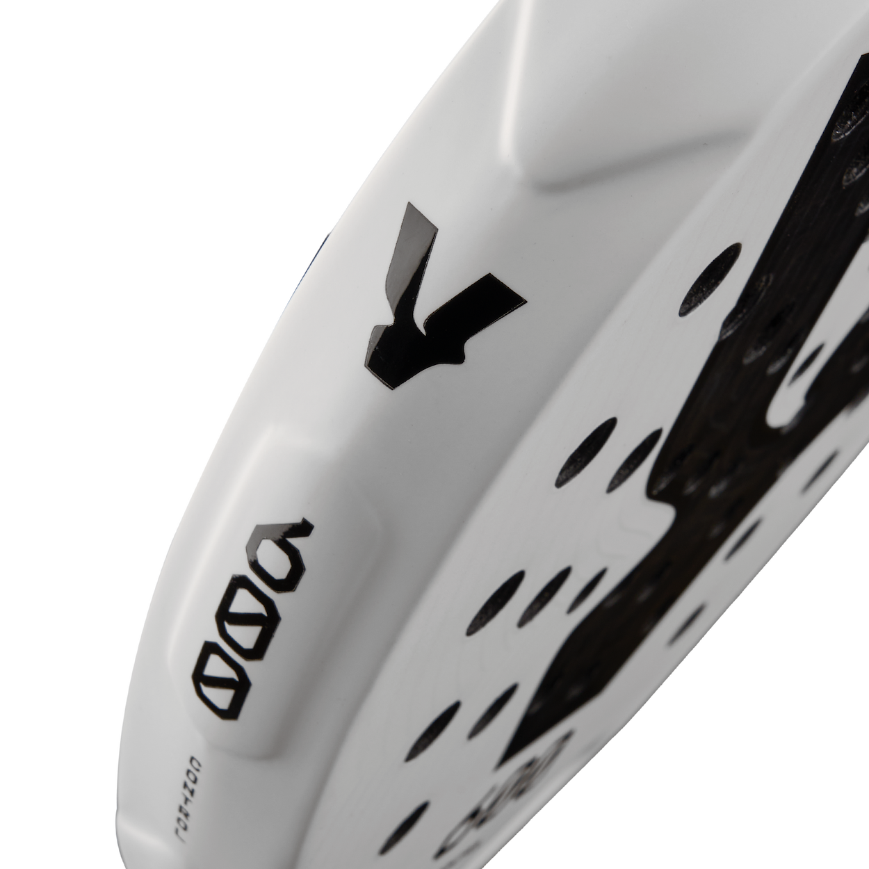 Detailed side view of the VOLT 600 v5 padel racket, focusing on material quality and structural details.