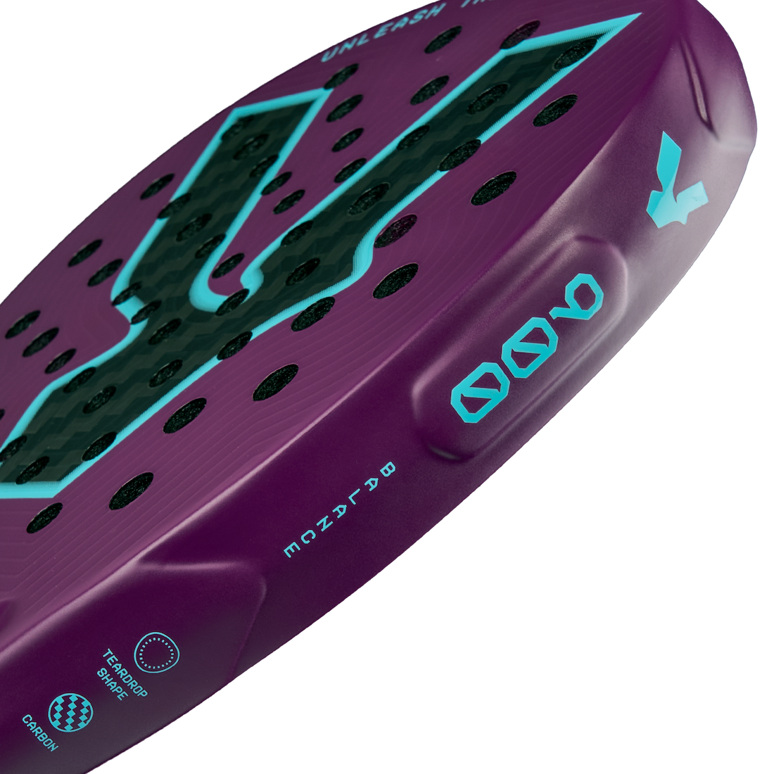 Side detail of the VOLT 900 v5 padel racket, featuring the Volt “V” logo, 900 numbering, and aerodynamic side profile.