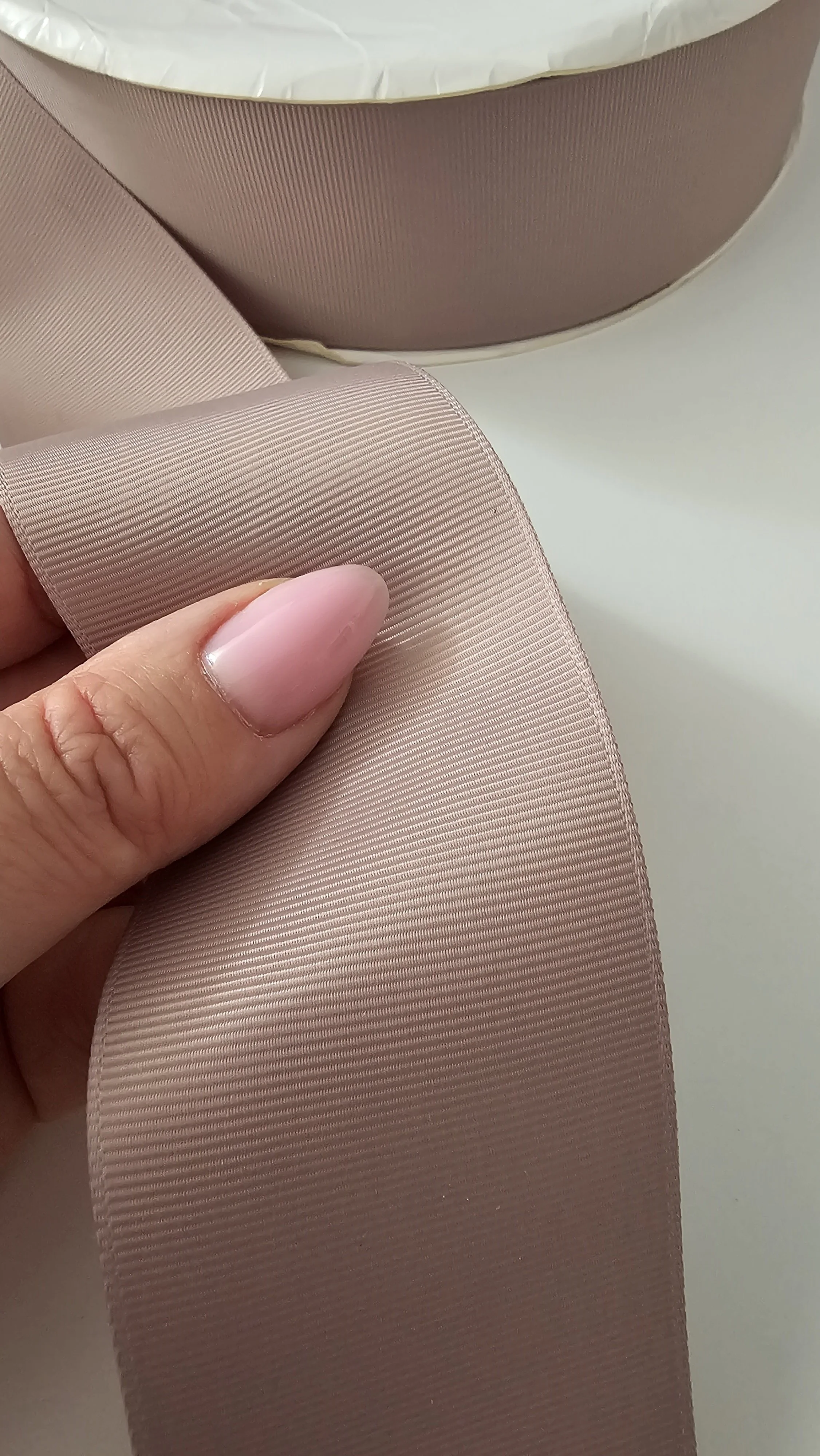 BEIGE.jpg