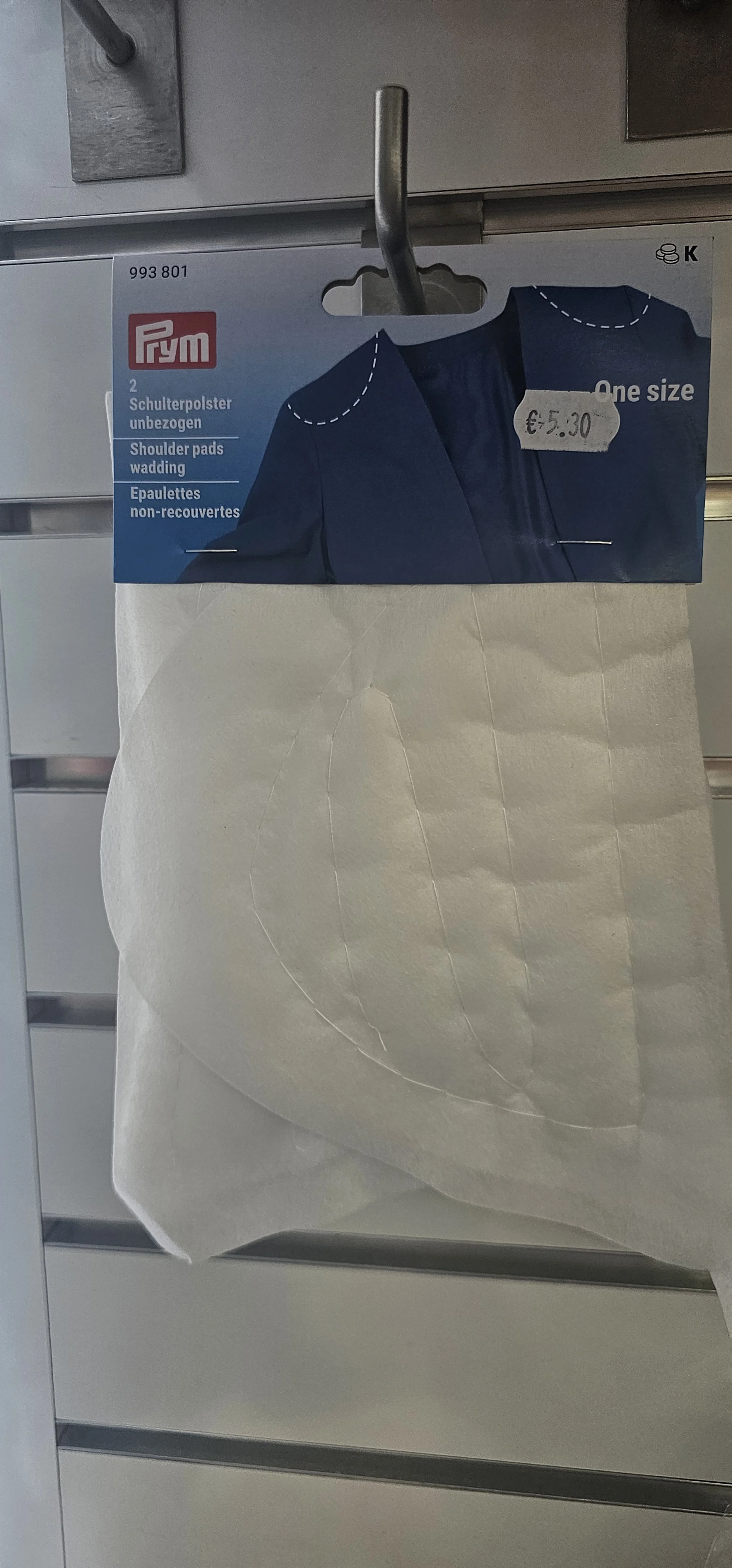 Shoulder pads, wadding without fabric