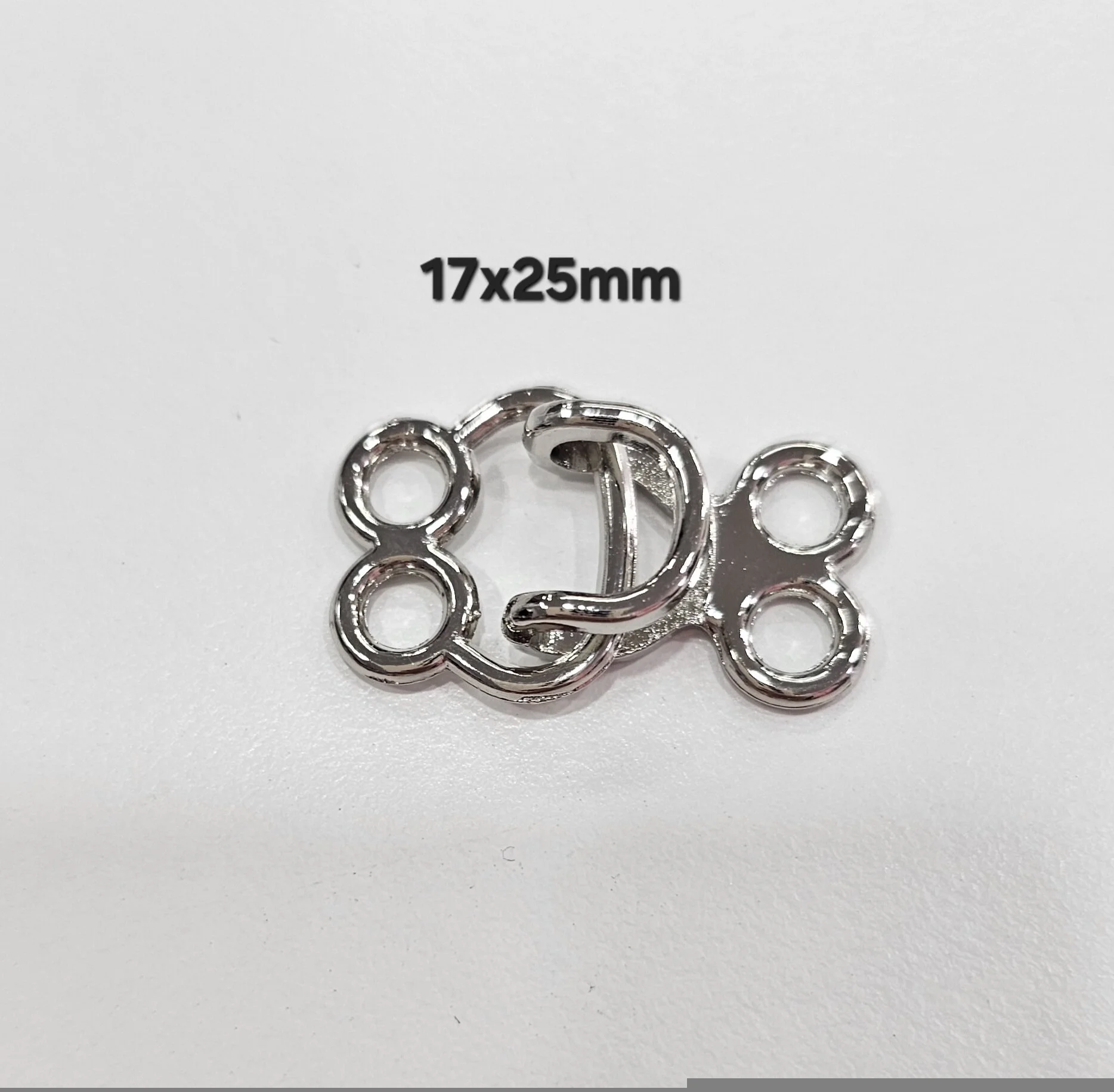 Metal alloy hooks in silver & gold