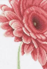 Close-up pink flowers, LANARTE embroidery set