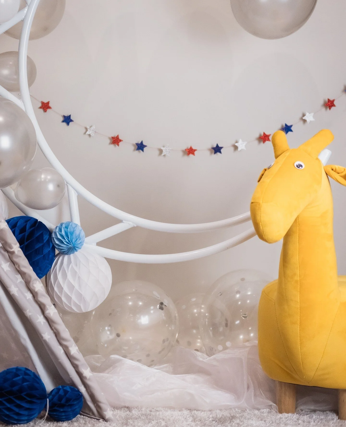 When you book in with us at ERS photographic, we have a three-step booking process. ⁠
⁠
Step one is to get in touch! ⁠
⁠
Let me know 3-5 of your preferred dates and I'll get back to you with my availability, let me know a little bit about you too - w