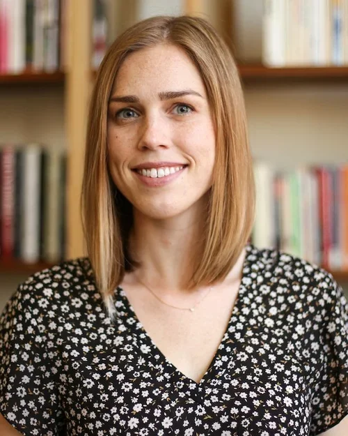 Laura Fiene, LCPC is a staff therapist at Wicker Park Therapy Group in Chicago