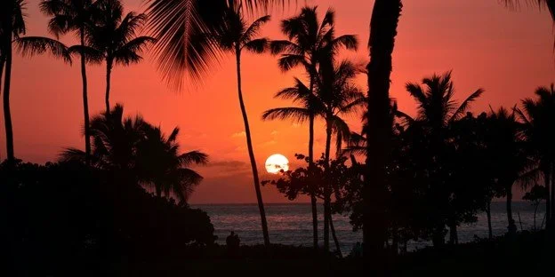 Hawaii’s Setting Sun
